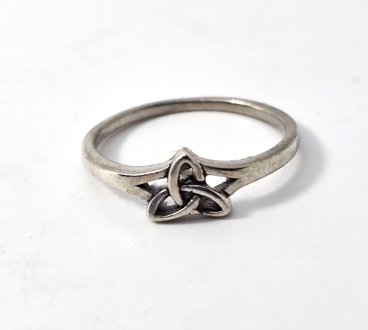 Celtic knot trillium open work simple sterling silver ring size 5