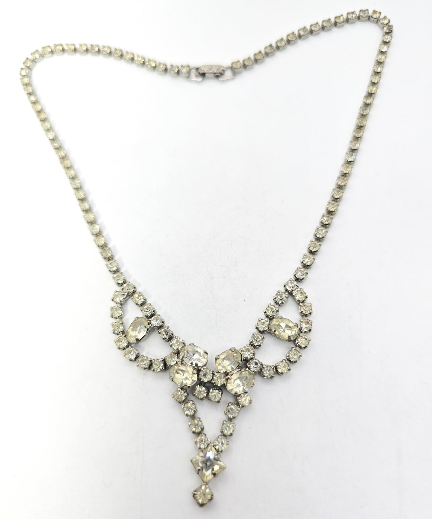 Vintage large scalloped vintage princess cut clear rhinestone choker necklace