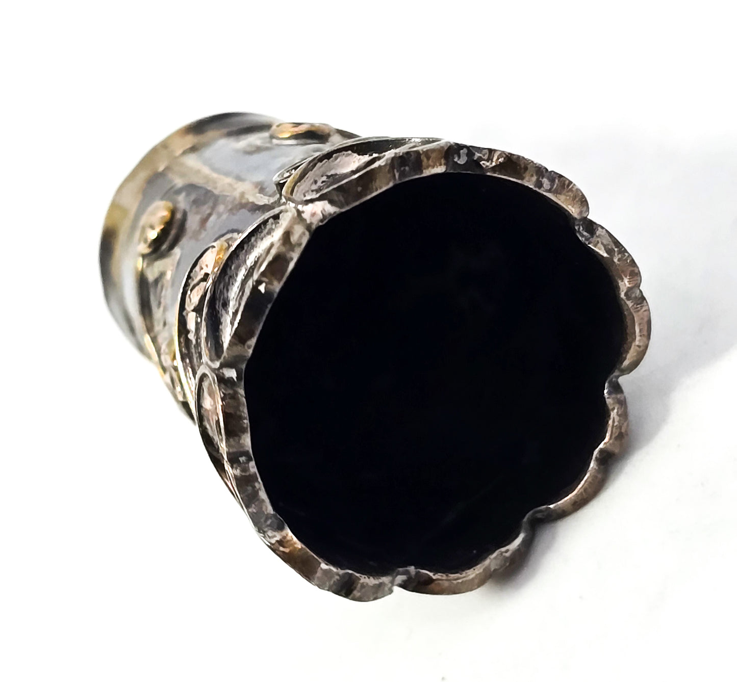 Taxco Mexico sterling silver vintage embossed flower sewing thimble IM-05