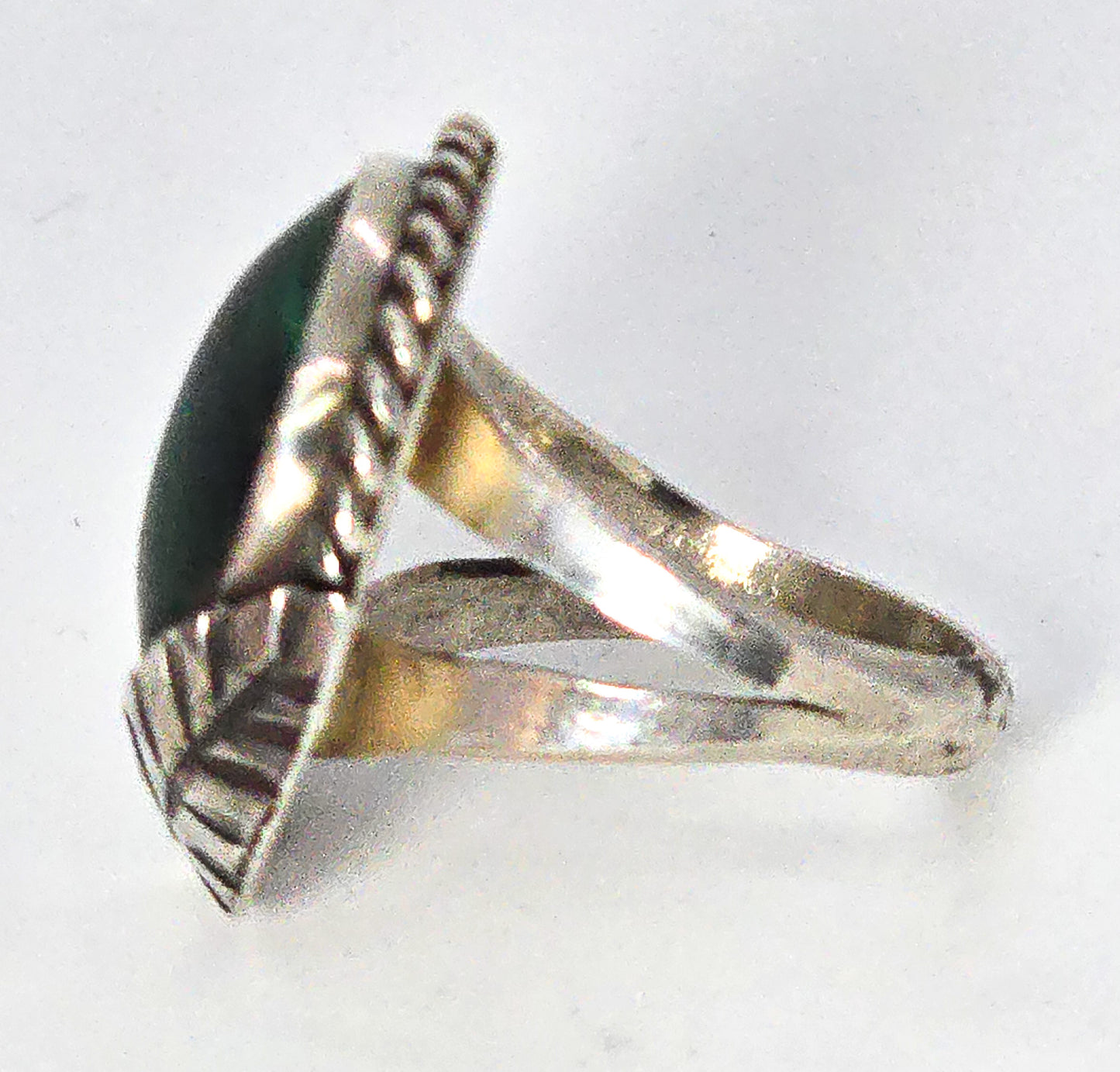 Malachite large Navajo Native American split shank sterling silver ring size 5.5