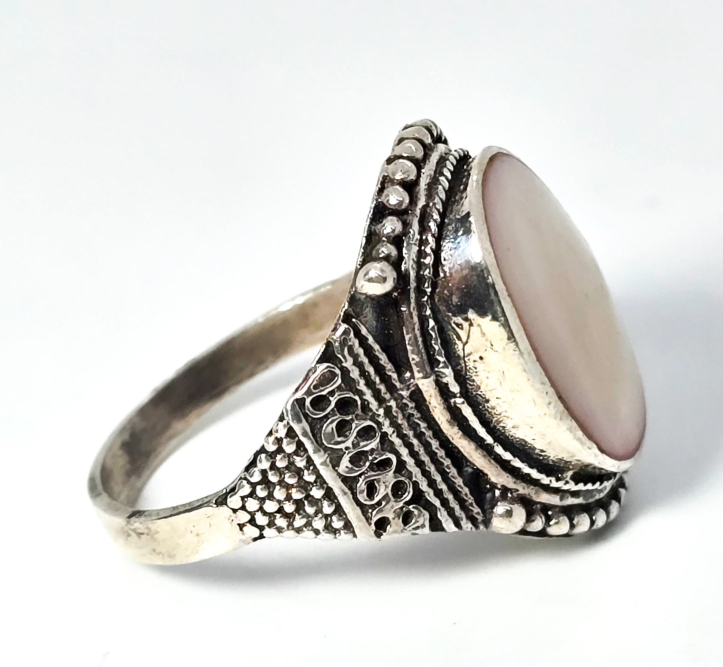 Mother of Pearl Flower Tribal Bali Balinese sterling silver medallion ring size 12