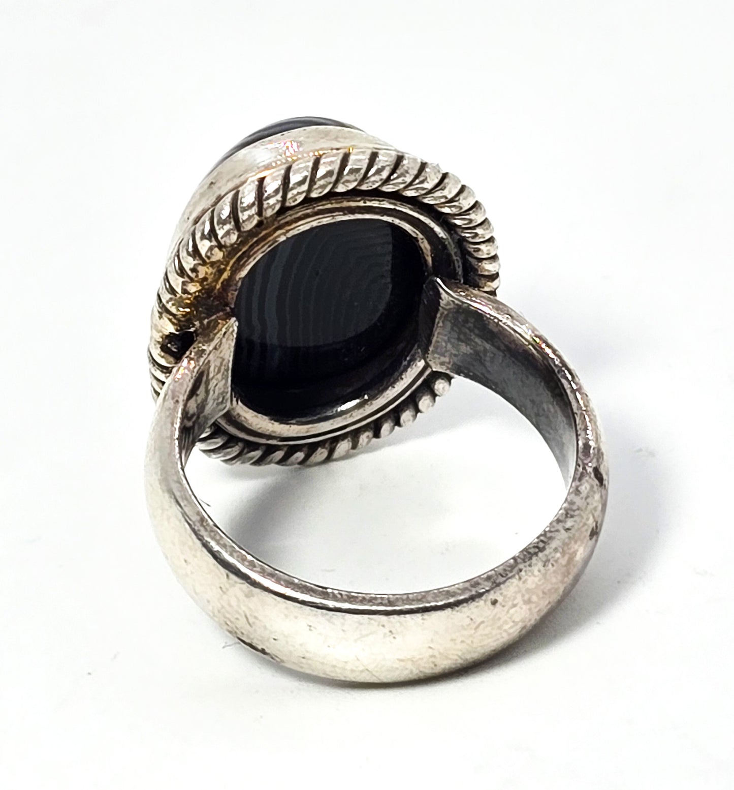 Black Sardonyx banded agate gemstone vintage solid sterling silver ring size 8