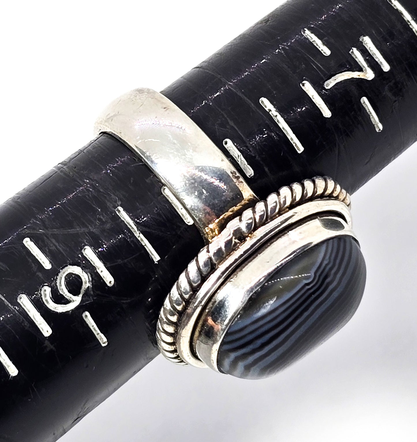 Black Sardonyx banded agate gemstone vintage solid sterling silver ring size 8