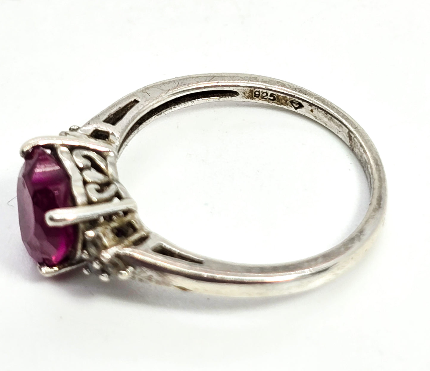 Ruby Heart vintage sterling silver white topaz vintage ring size 7.5