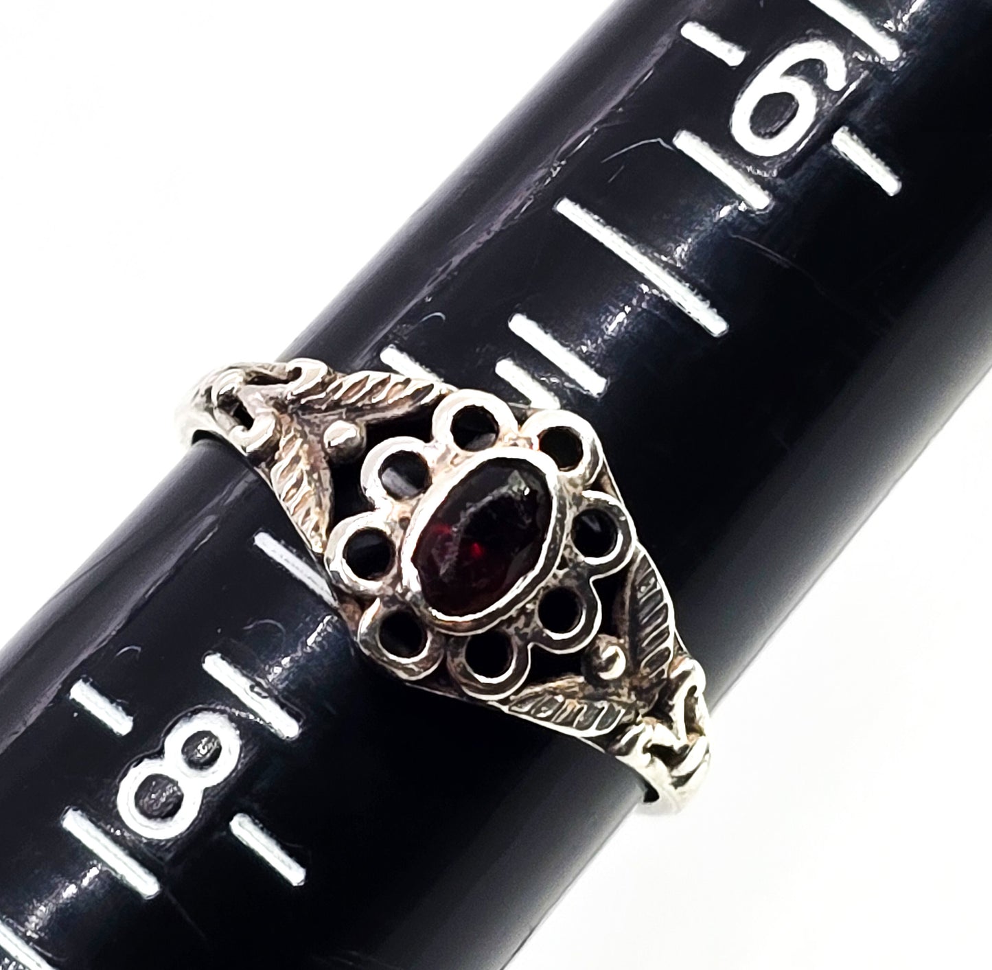 Red Garnet flower filigree vintage sterling silver open work ring size 7