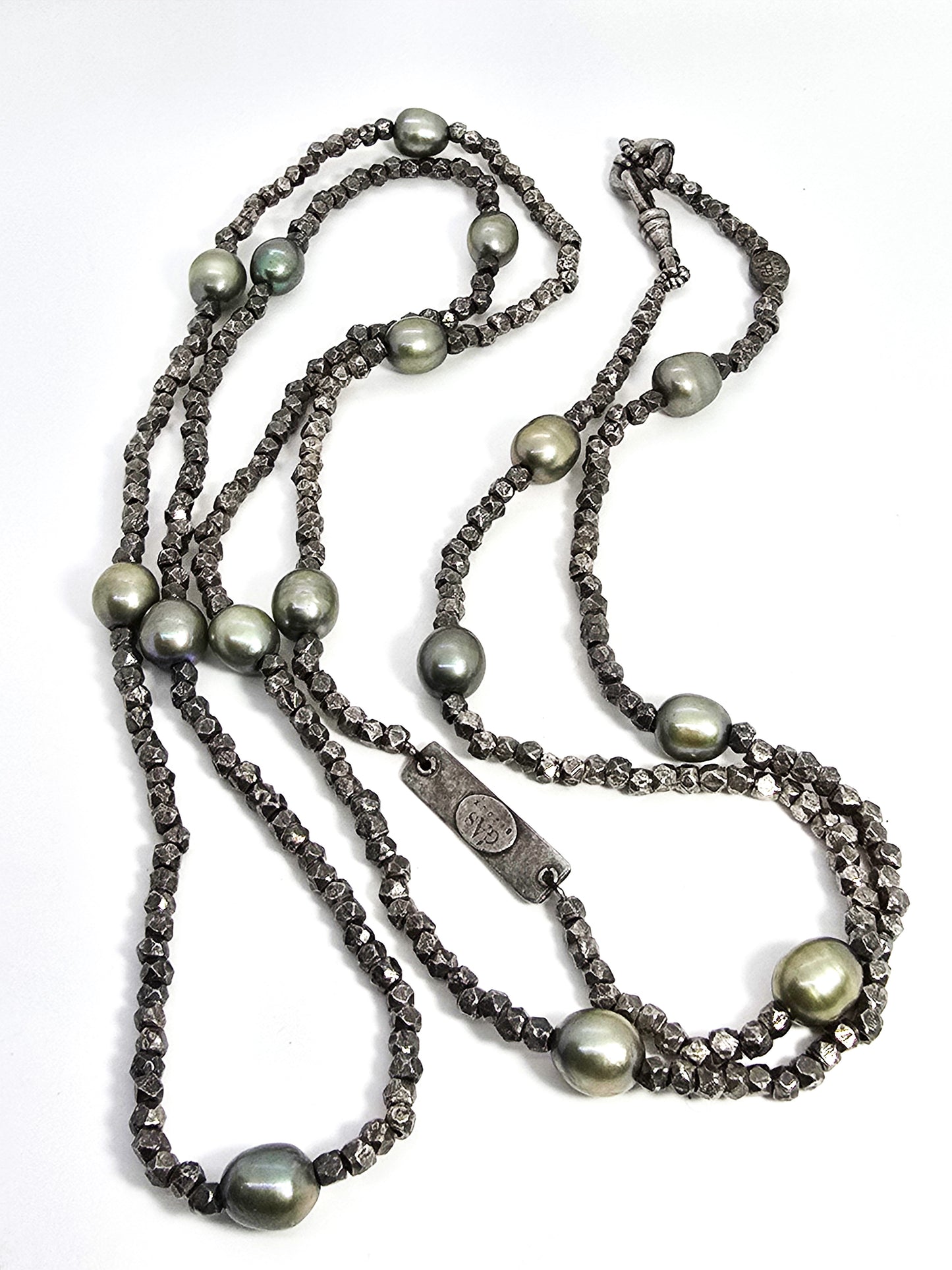 gAs Bijoux long silver plated Tahitian pearl beaded signed designer long necklace