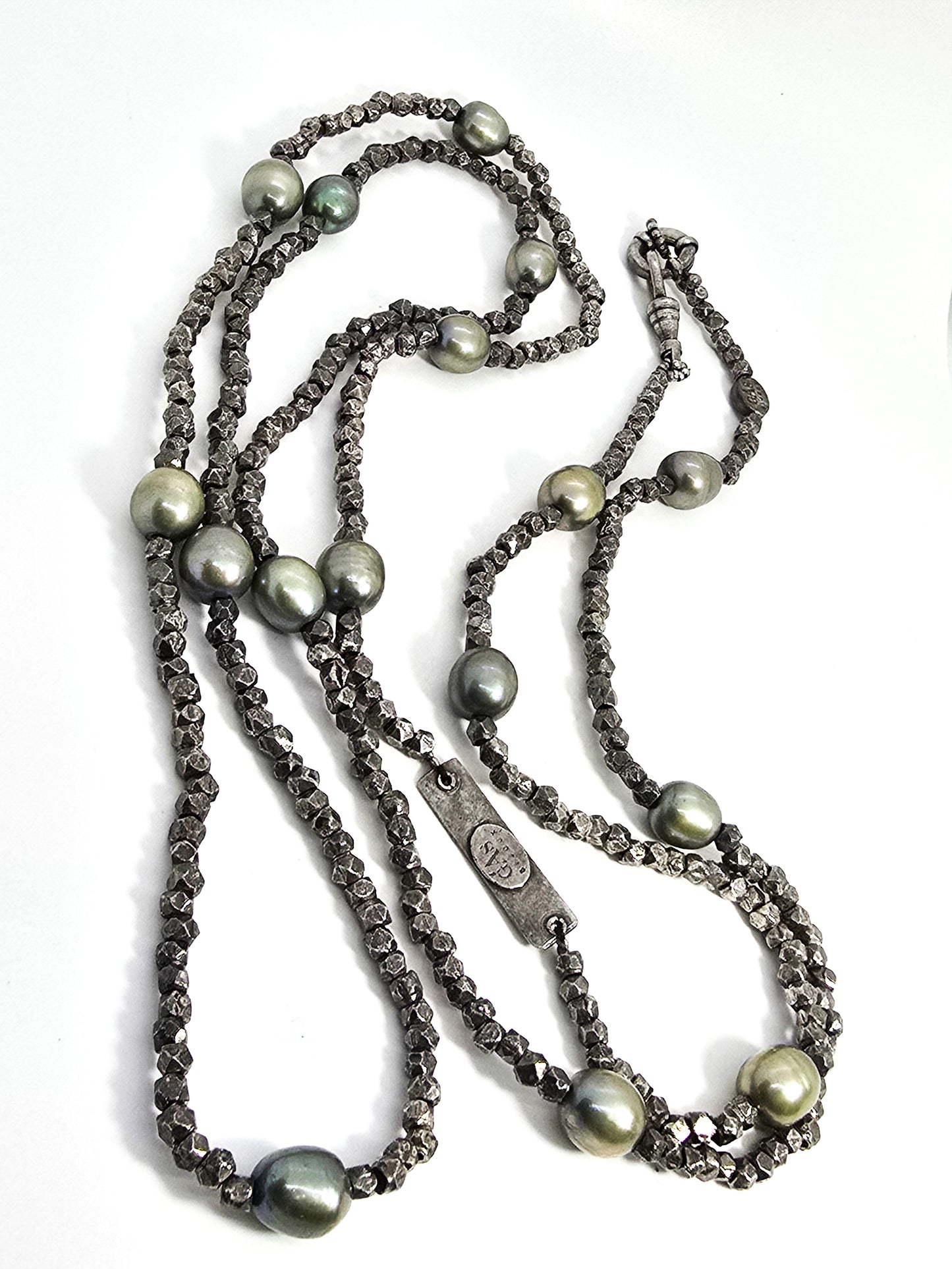 gAs Bijoux long silver plated Tahitian pearl beaded signed designer long necklace