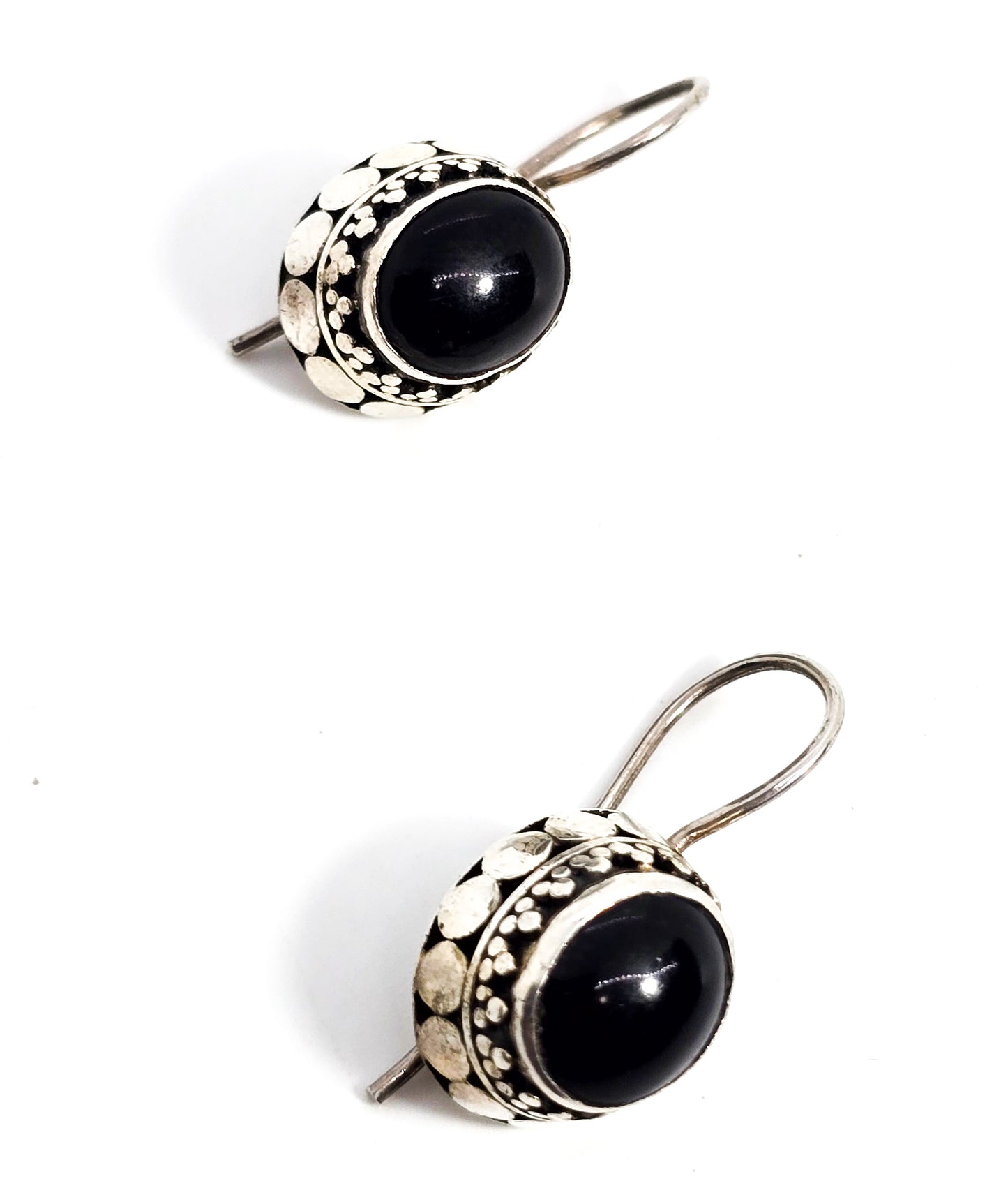Black onyx Bali Balinese tribal thick dot sterling silver vintage earrings