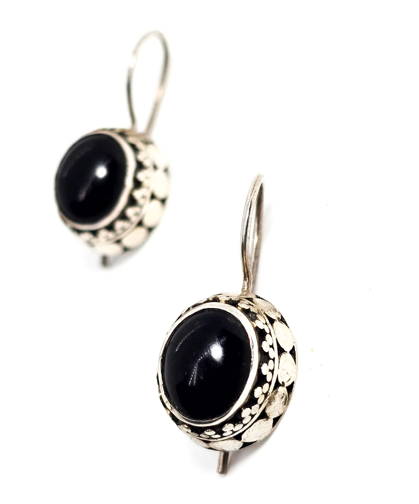 Black onyx Bali Balinese tribal thick dot sterling silver vintage earrings