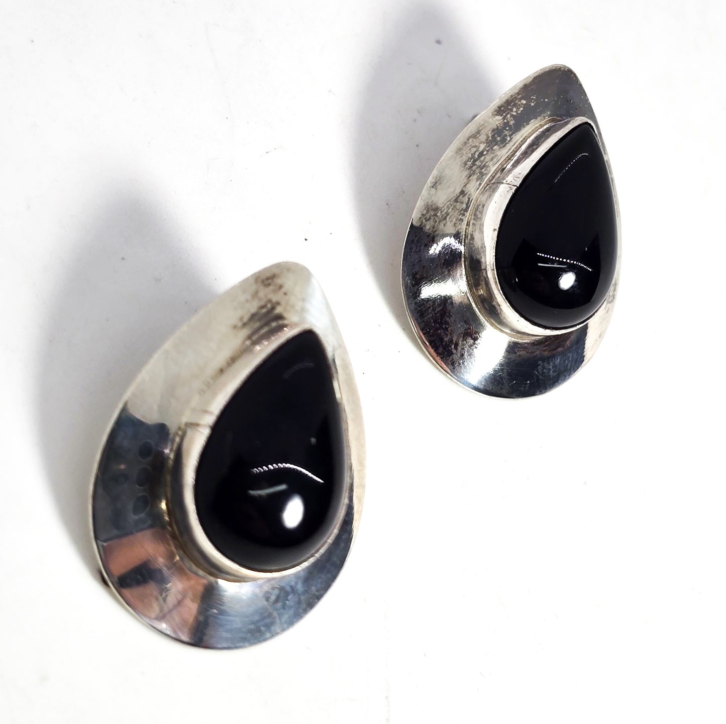 RWJ Black Onyx sterling silver Native American tear drop vintage earrings