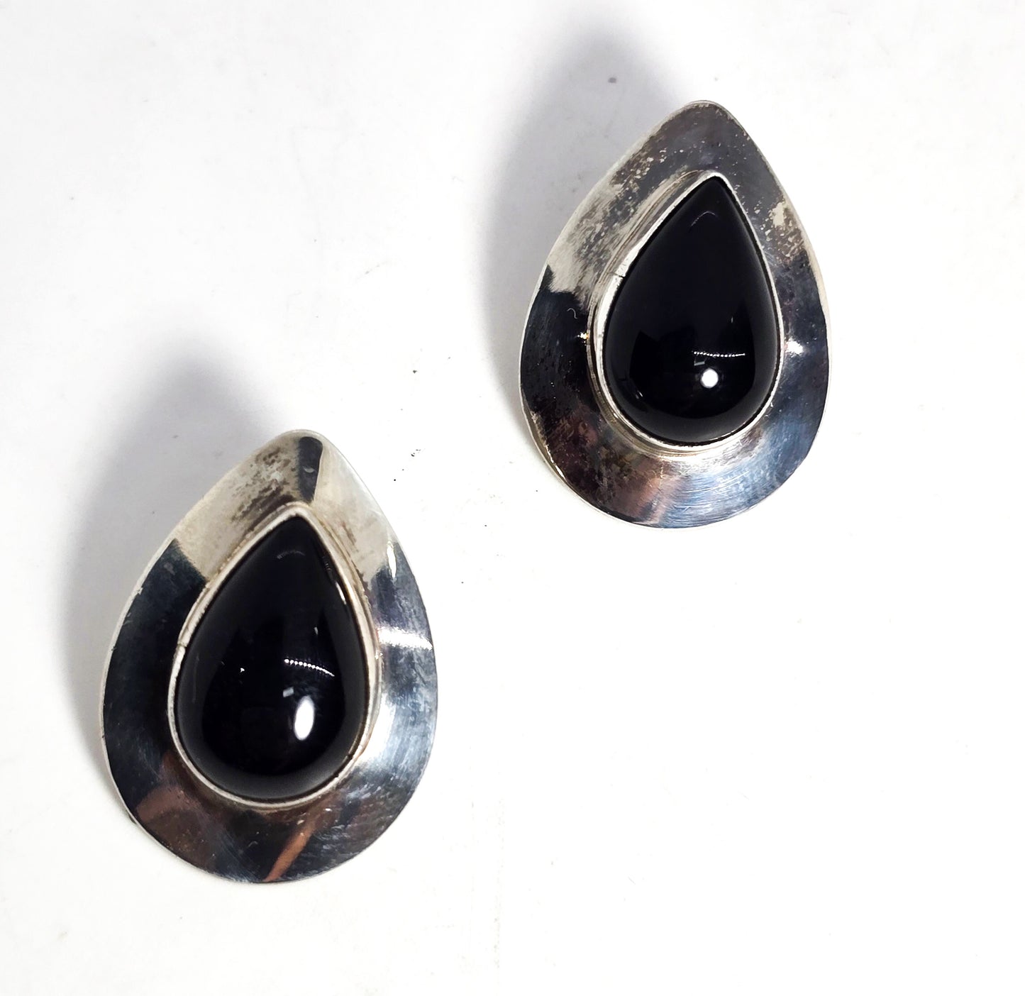 RWJ Black Onyx sterling silver Native American tear drop vintage earrings
