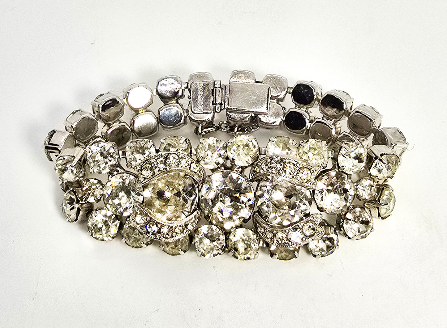 Eisenberg Bow signed mid century clear vintage rhinestone 3D bracelet
