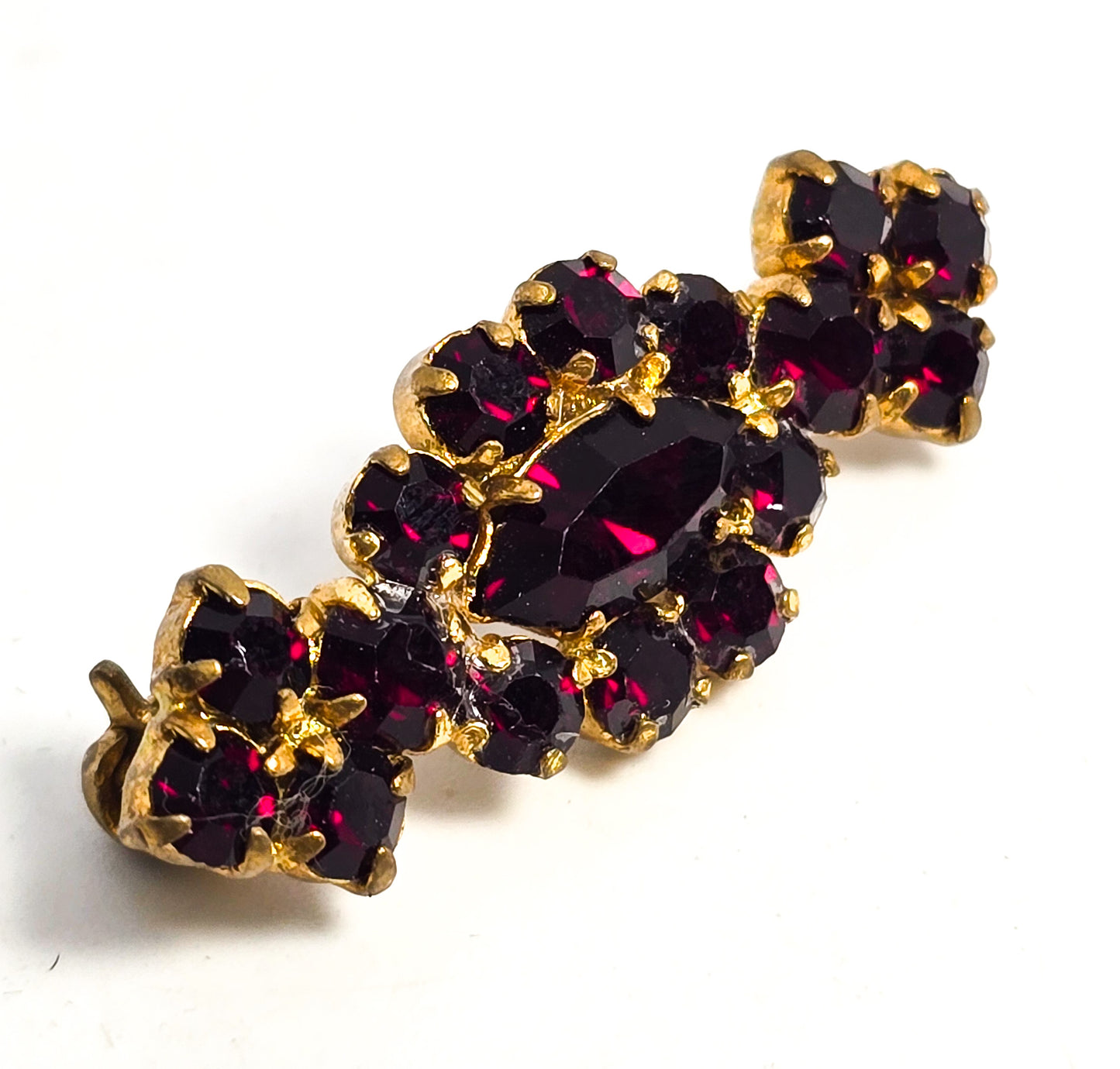 Ruby red mid century vintage rhinestone gothic bohemian brooch