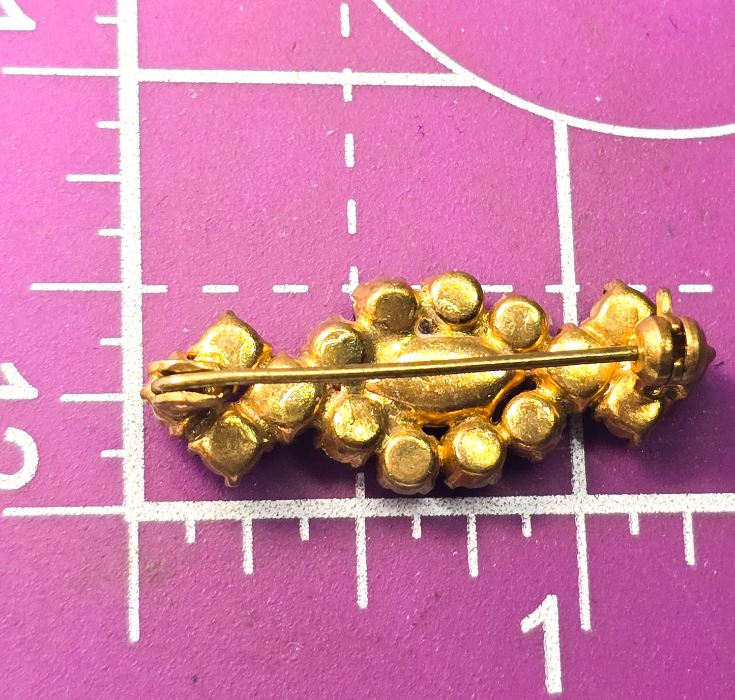 Ruby red mid century vintage rhinestone gothic bohemian brooch