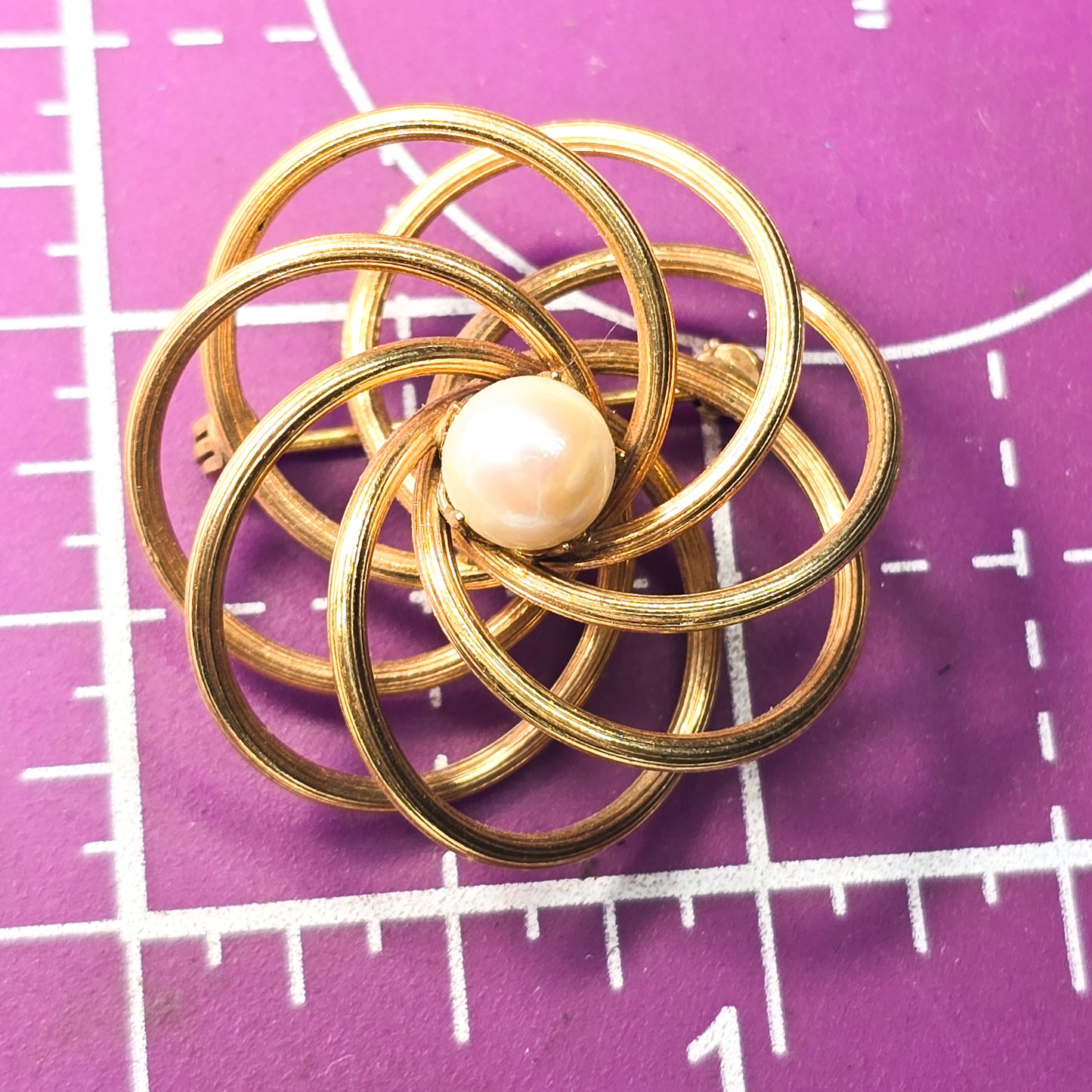Anson Pearl 12k GF gold filled vintage atomic swirl brooch