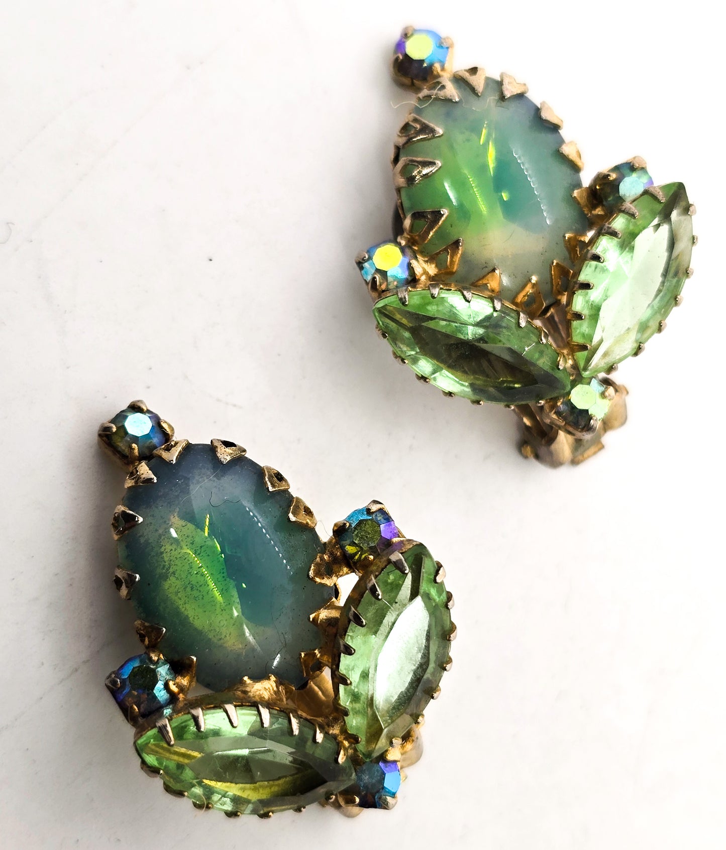 Schreiner Green Opaline Aurora Borealis vintage dogtooth rhinestone earrings