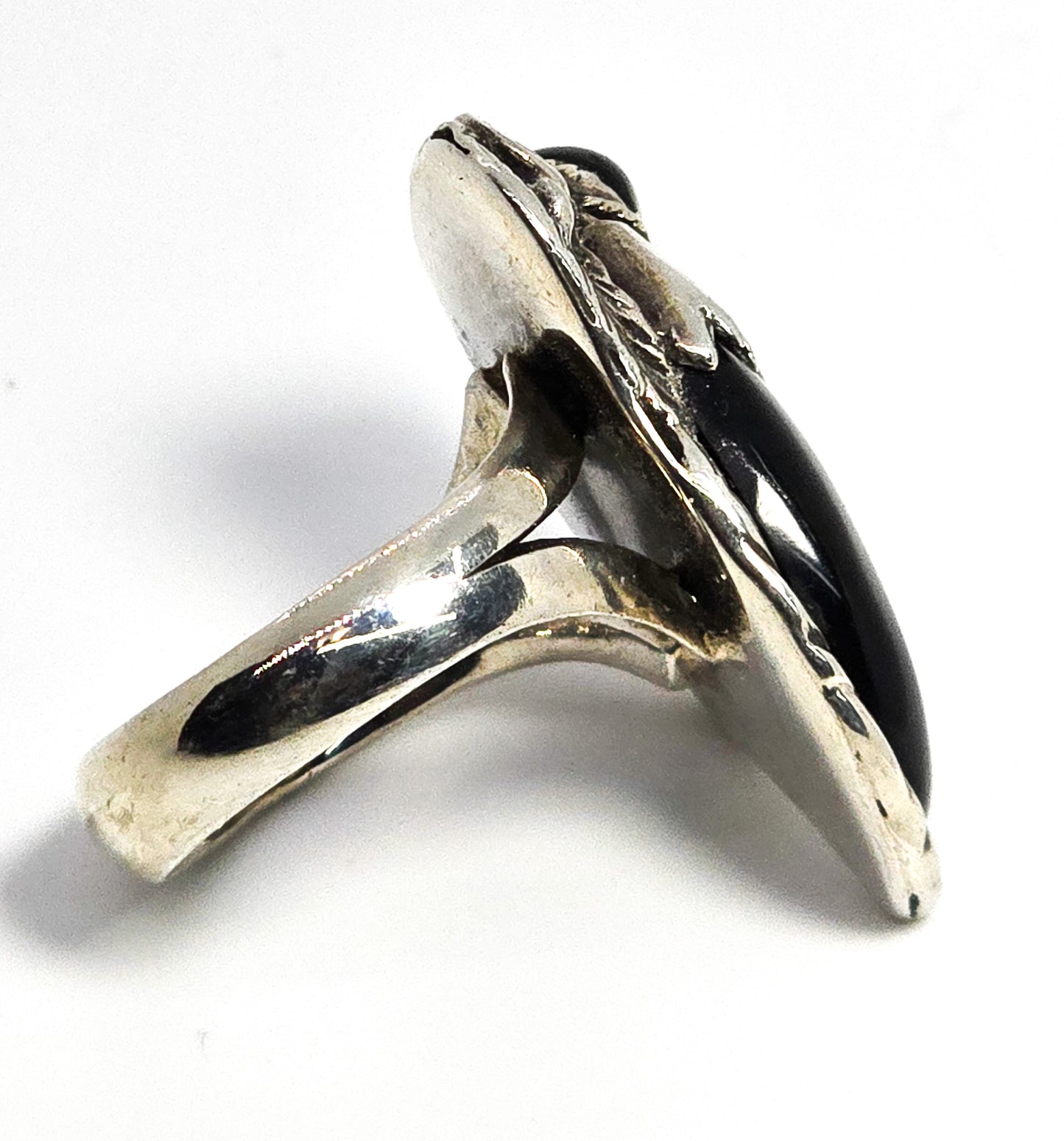 Navajo Black Onyx claw sterling silver Native American vintage ring size 8