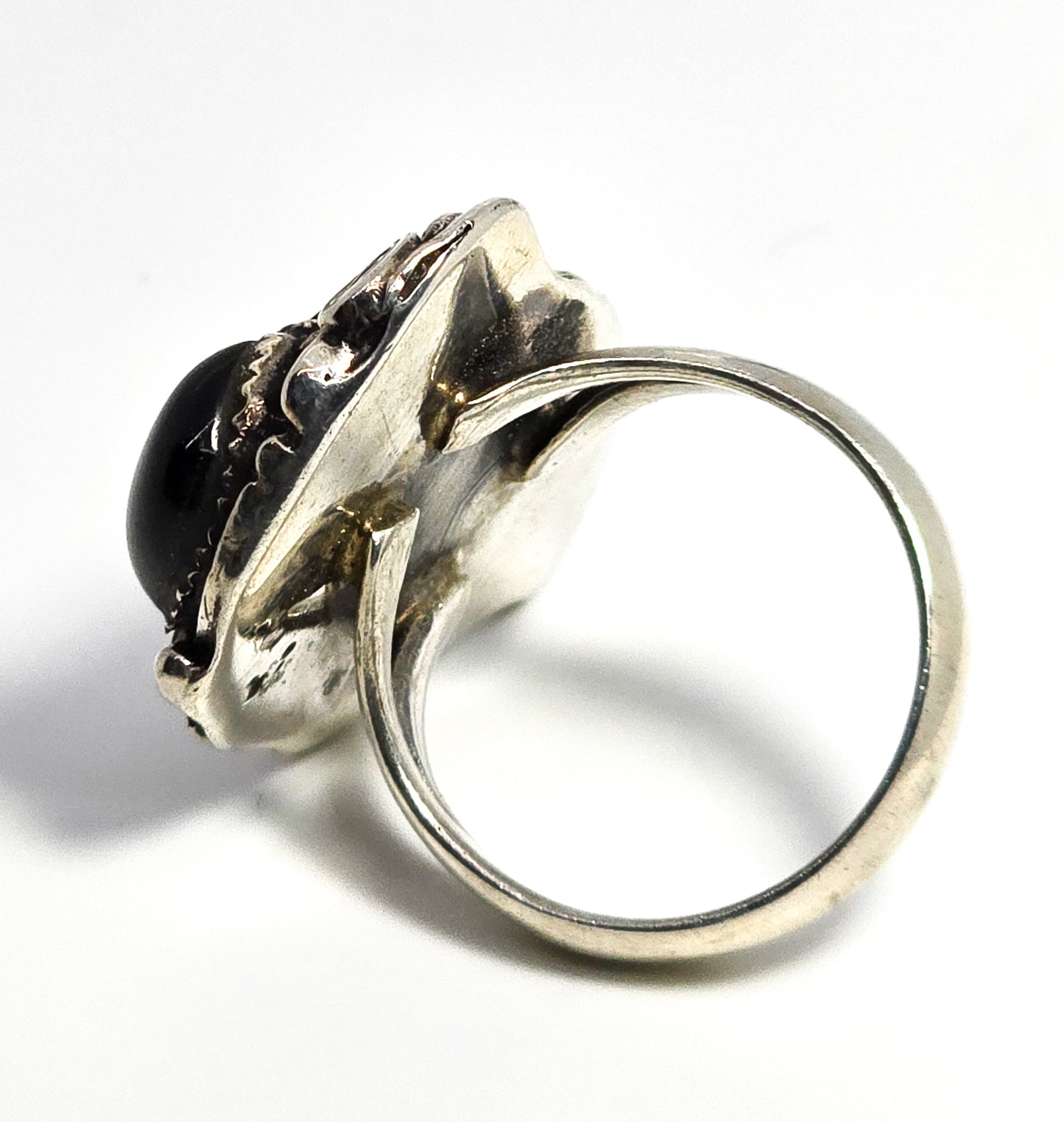 Navajo Black Onyx claw sterling silver Native American vintage ring size 8