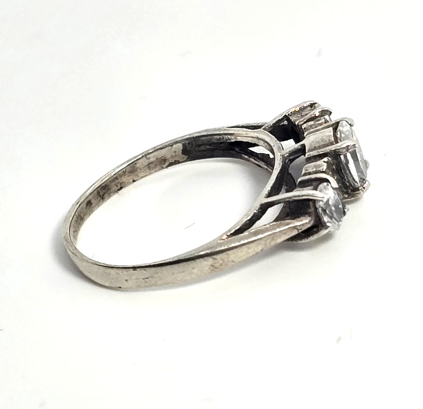 Shube Cubic Zirconia marcasite 7 stone sterling silver multi stone ring size 7.5