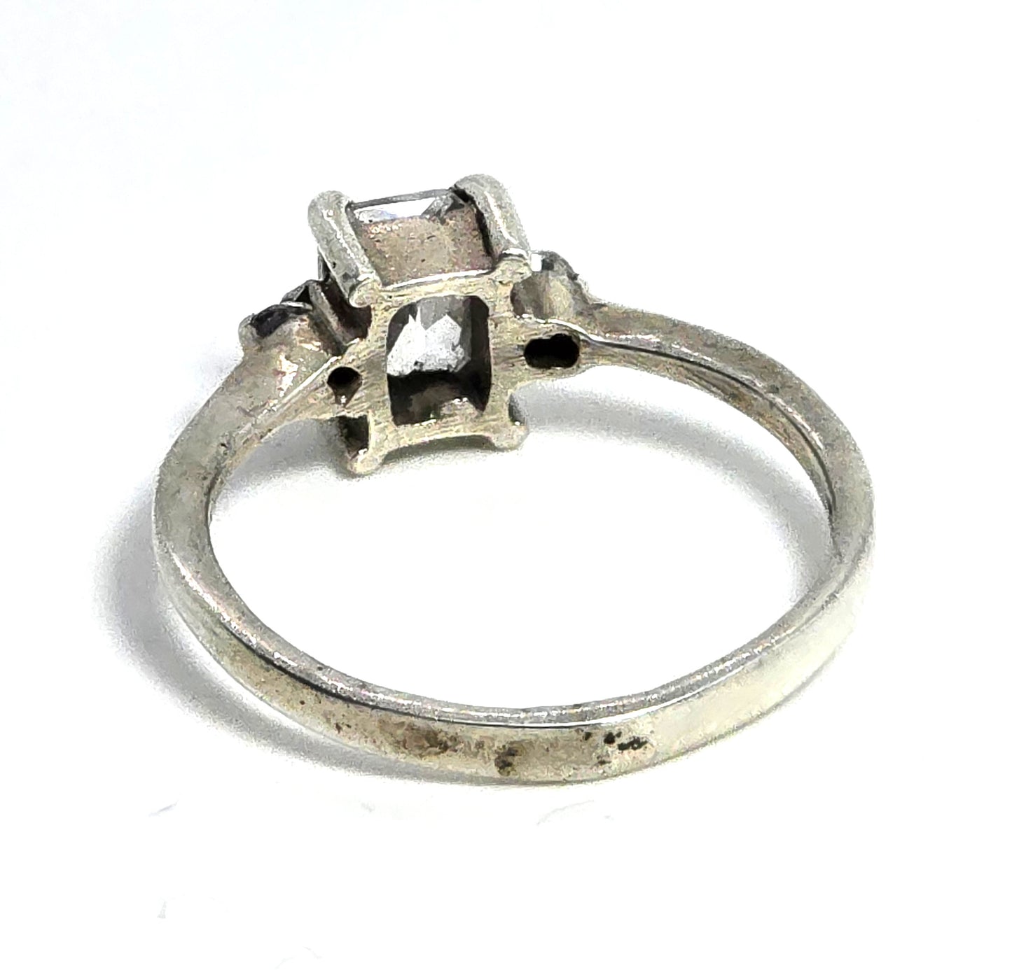 Emerald cut cubic zirconia sterling silver cocktail ring size 8.5