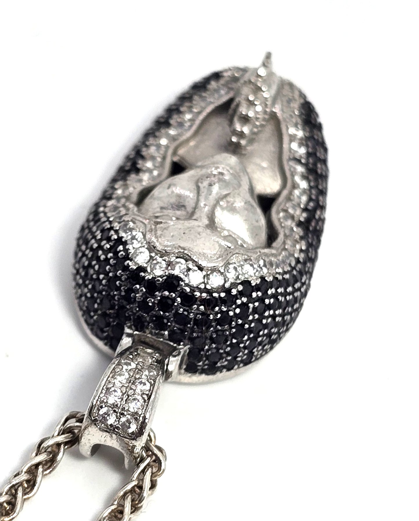 Madonna praying miraculous medal Mary black white Cubic Zirconia sterling silver necklace
