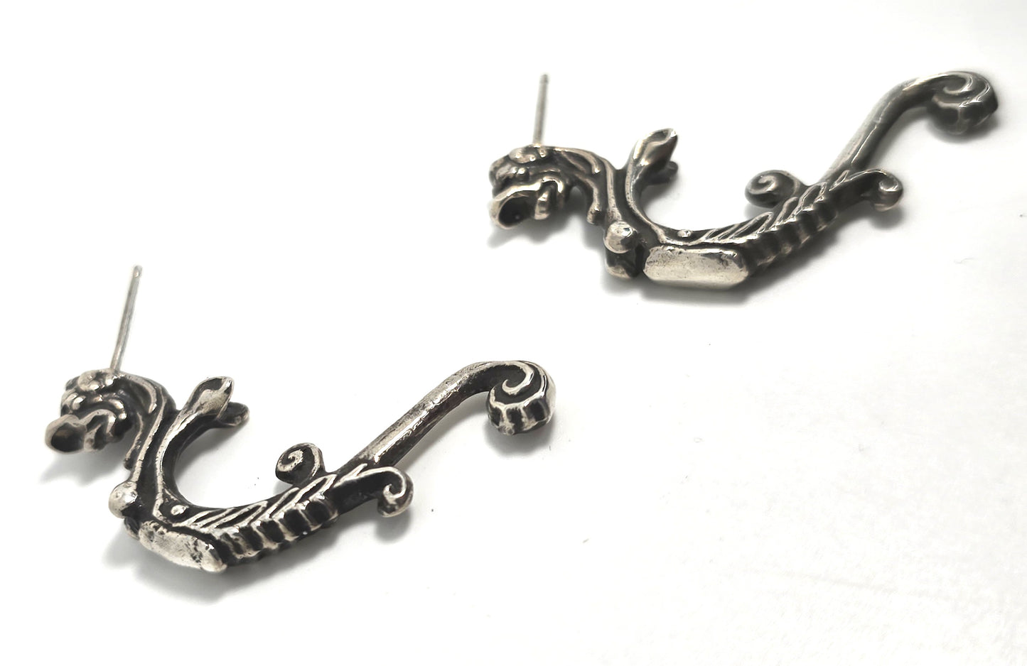 Gryphon dragon beast vintage half hoop detailed sterling silver post earrings