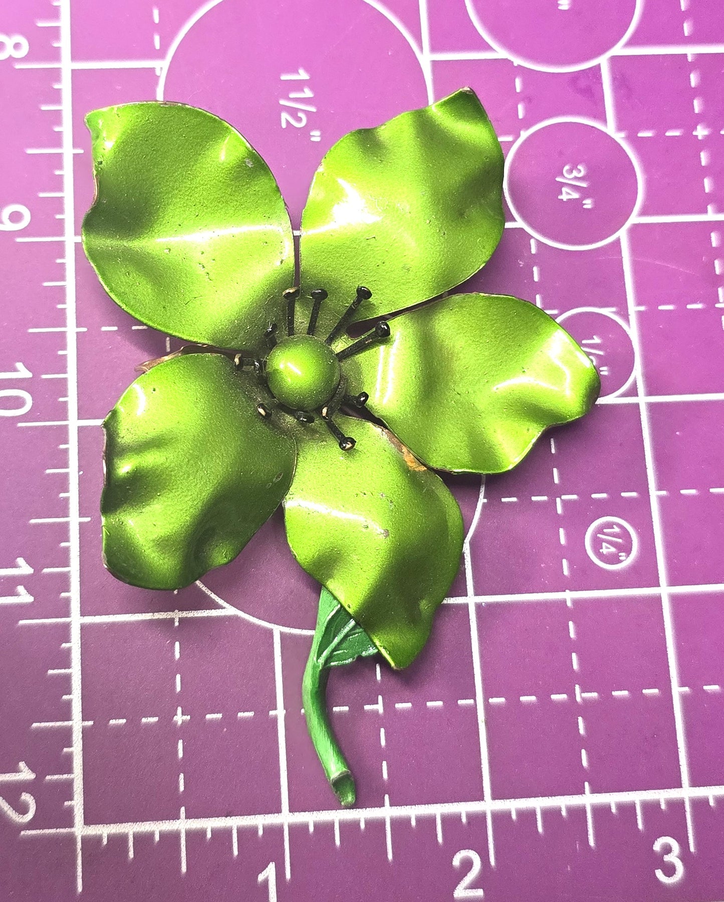 Green vintage Large retro enamel flower tin pin flower bouquet mid century brooch