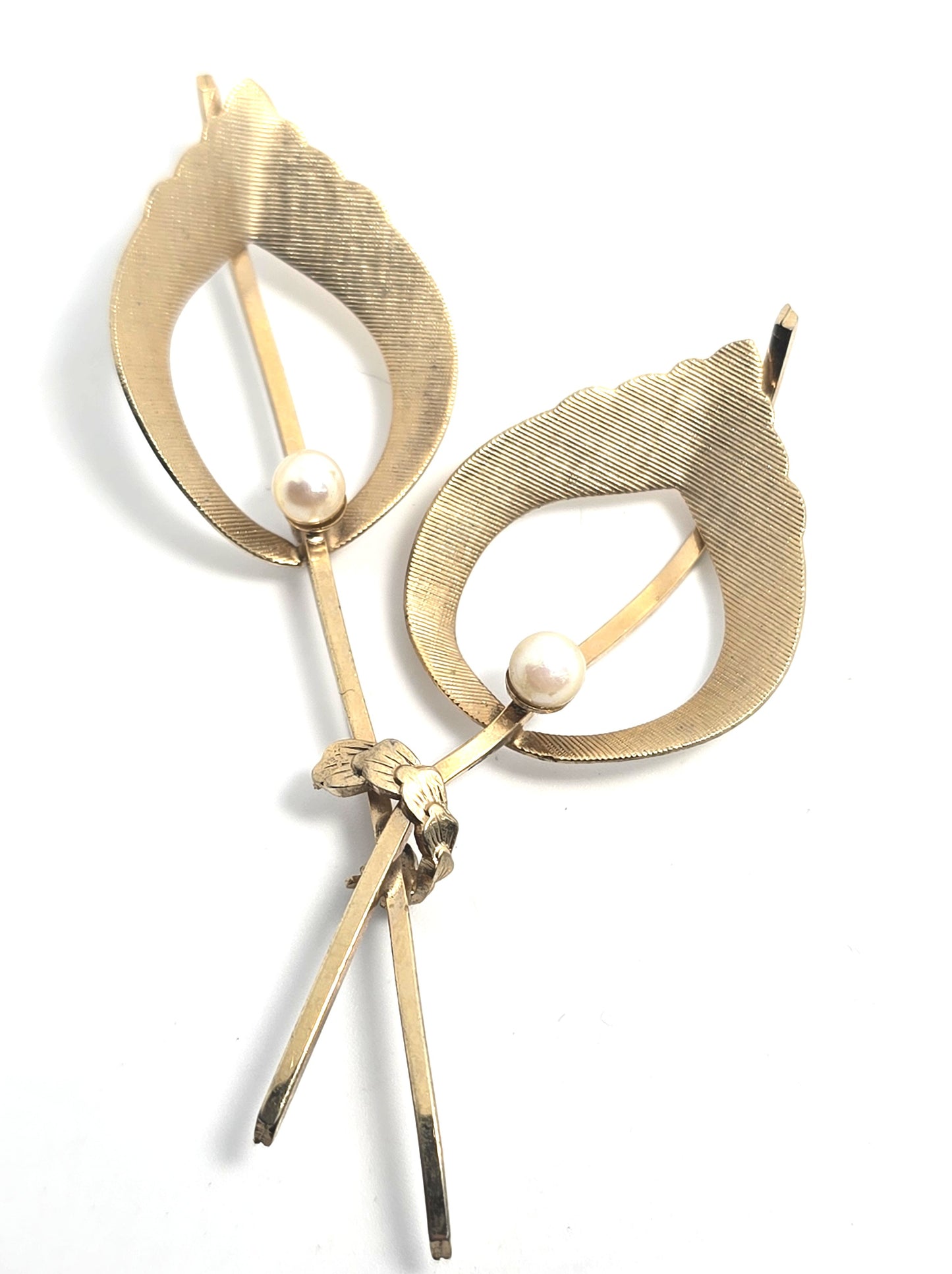 W Genuine pearl Calla lily 12k gold filled vintage signed flower brooch
