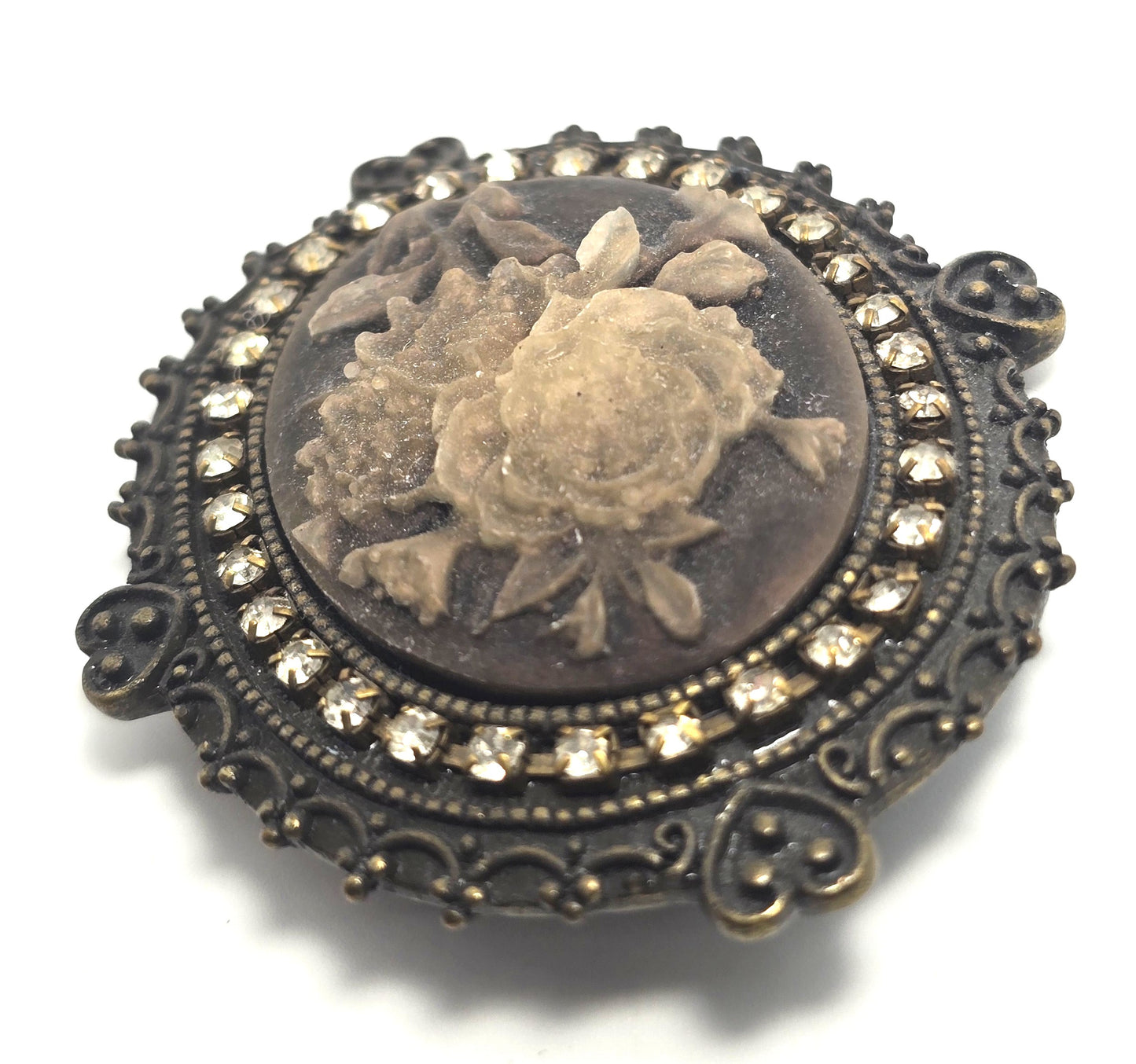 Rhinestones and roses resin cameo heart framed vintage inspired brooch