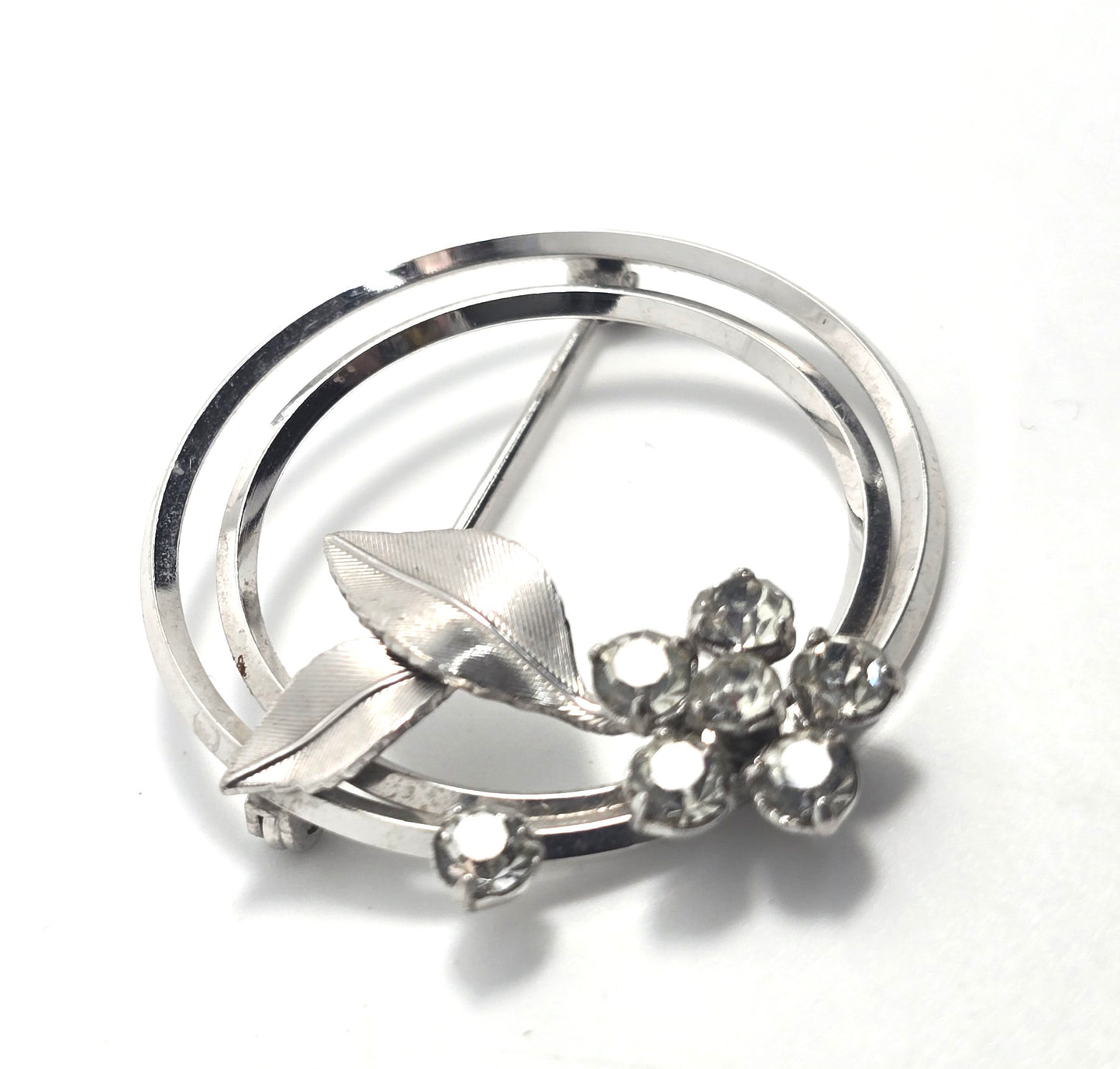 Krementz rhinestone flower silver toned vintage signed brooch