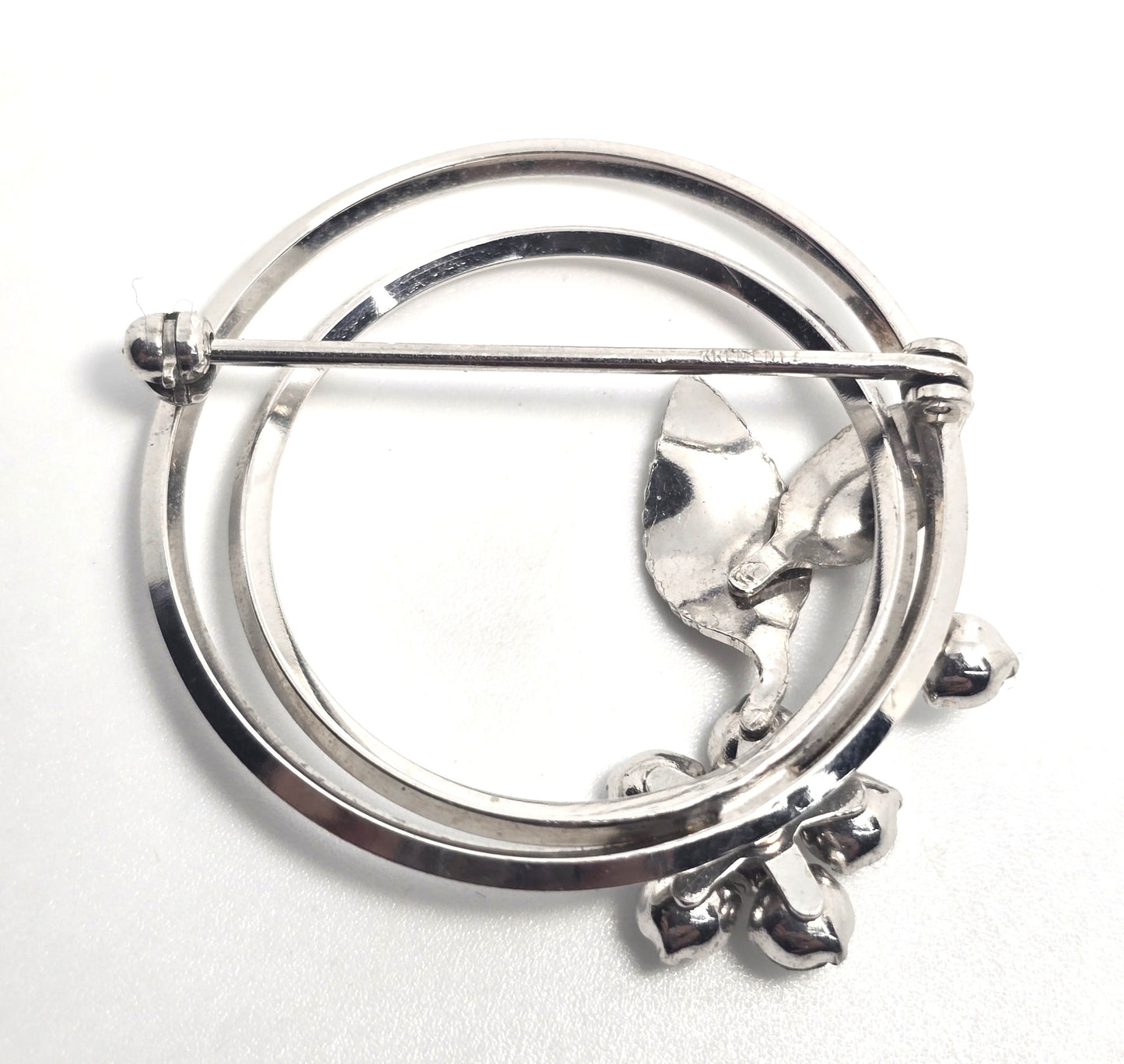 Krementz rhinestone flower silver toned vintage signed brooch