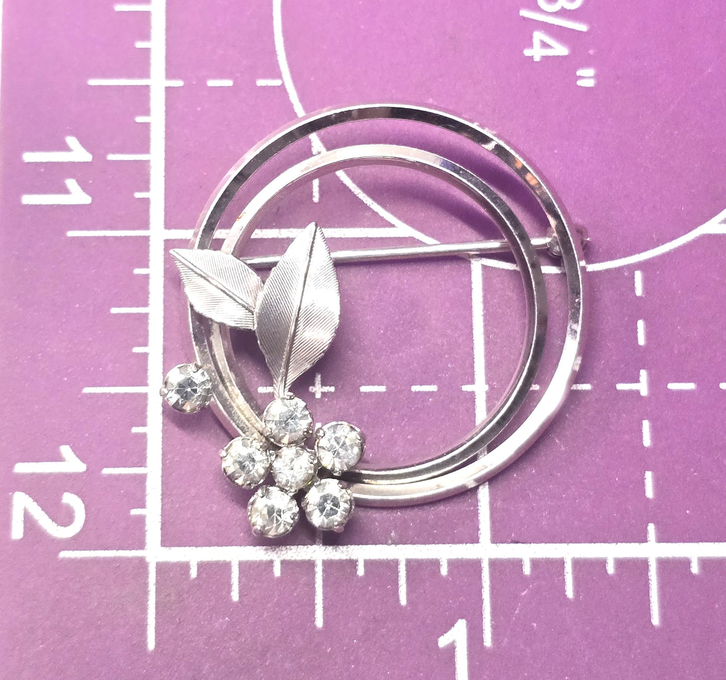 Krementz rhinestone flower silver toned vintage signed brooch