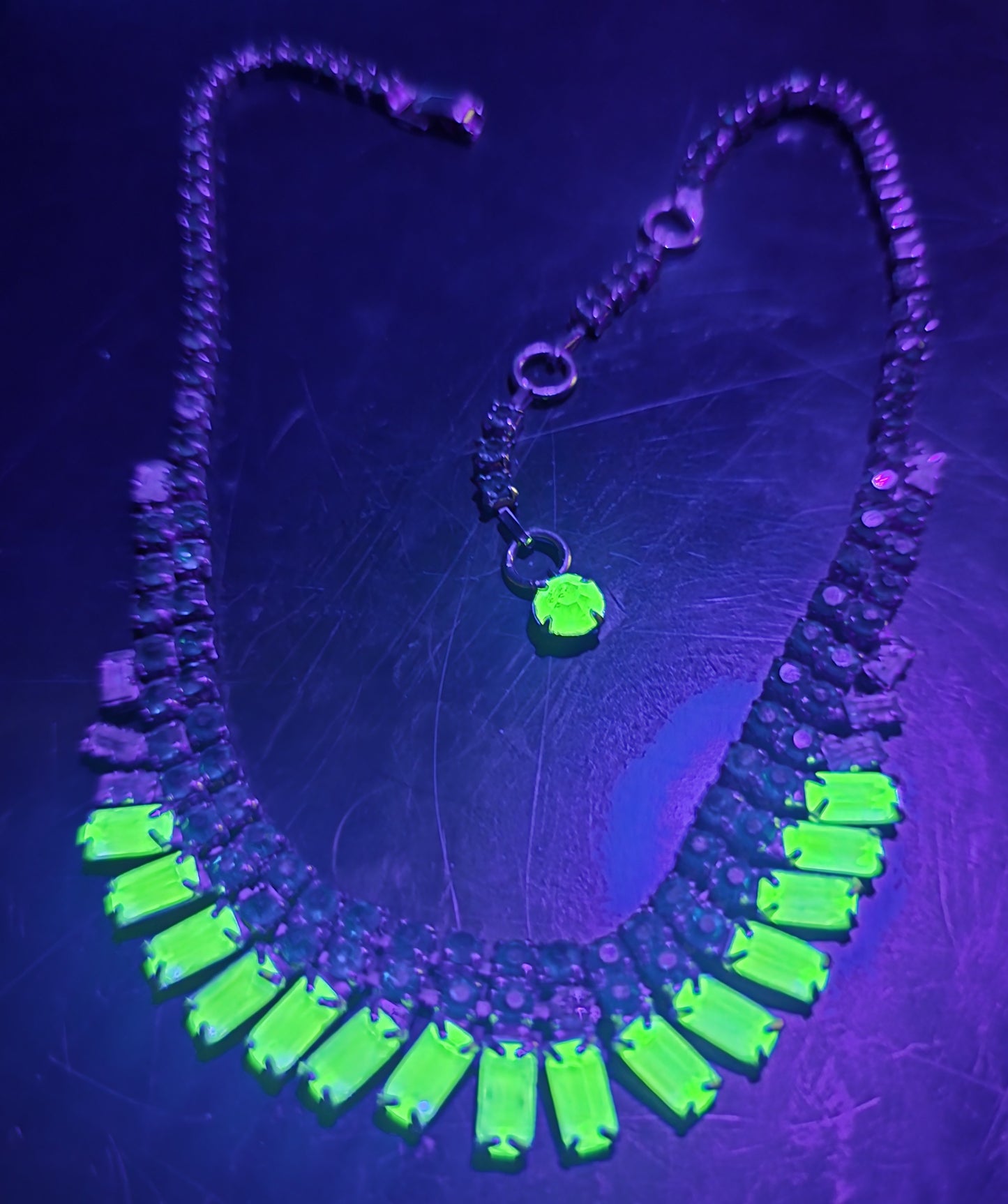 Continental Deep green and Uranium Glass rhinestone vintage m d century Necklace
