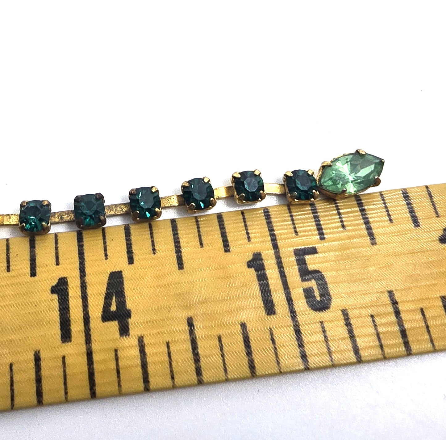 Emerald green and Uranium Glass rhinestone vintage mid century choker Necklace