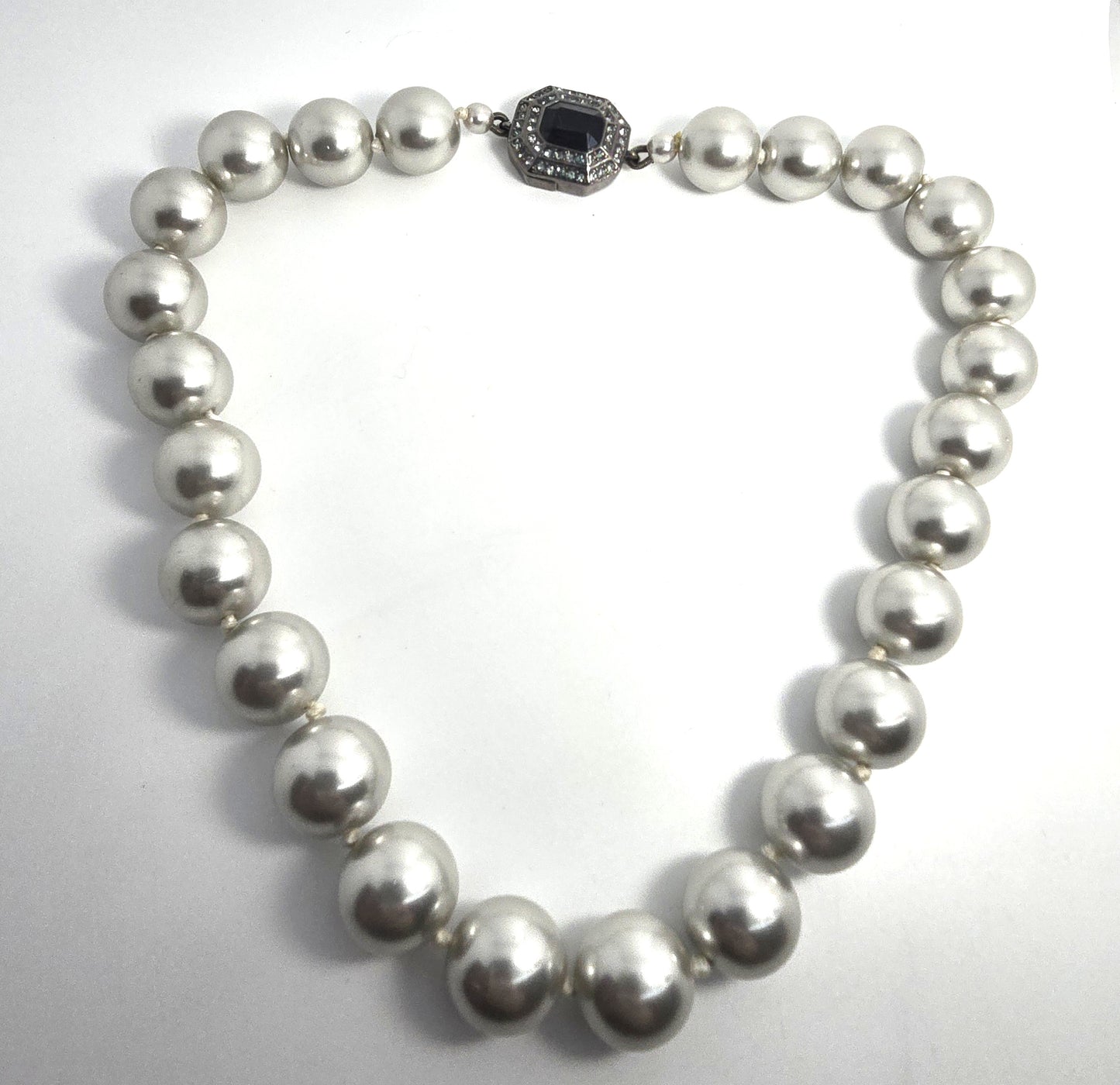 Carolee large cultured silver white large cultured pearl rhinestone necklace