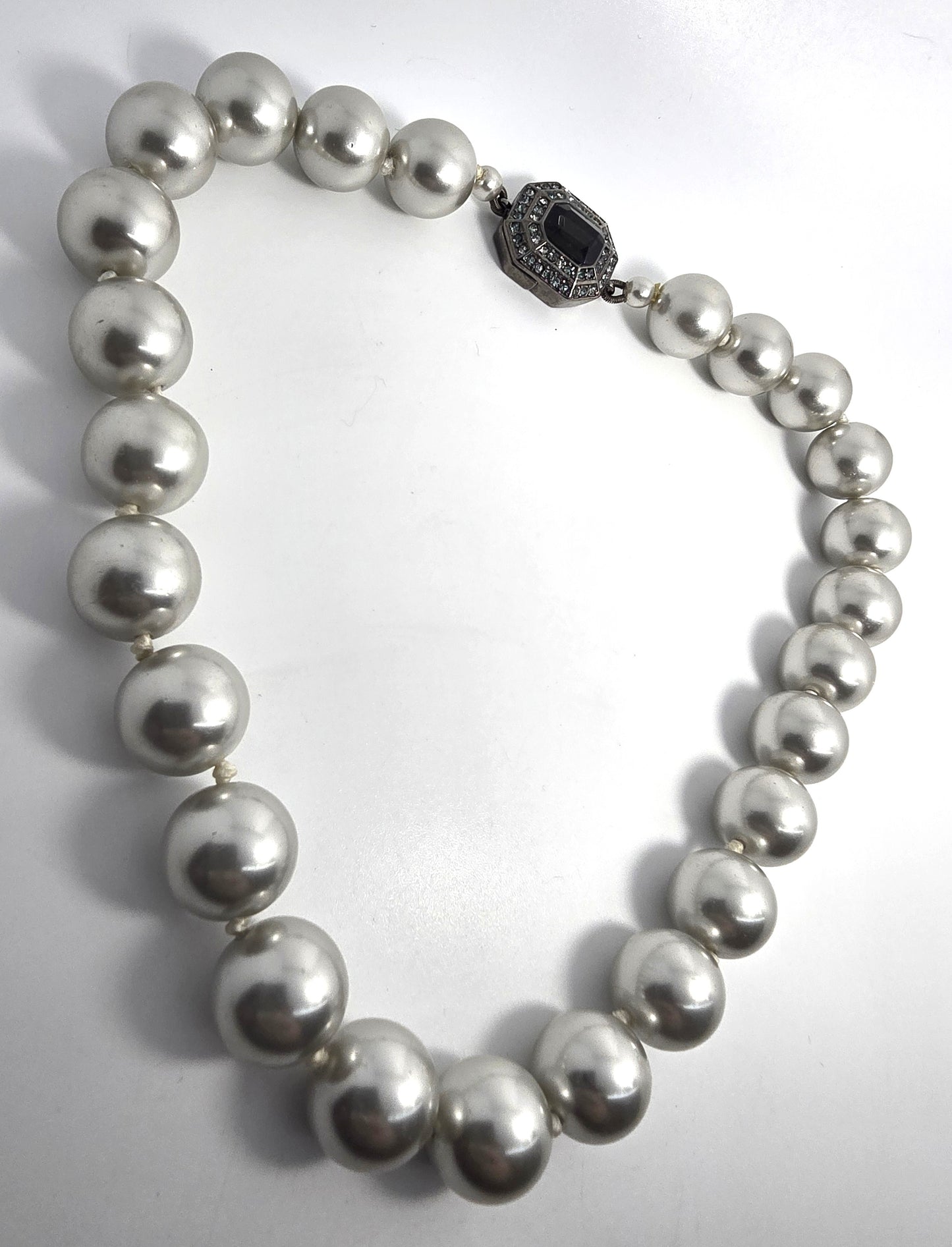 Carolee large cultured silver white large cultured pearl rhinestone necklace