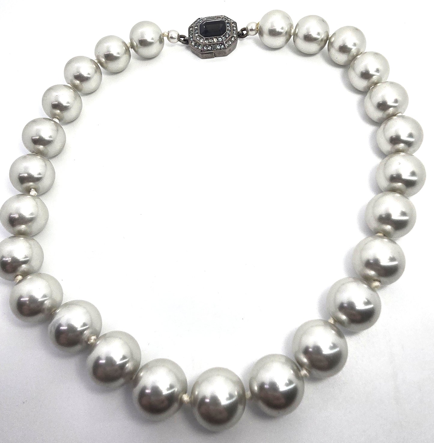 Carolee large cultured silver white large cultured pearl rhinestone necklace