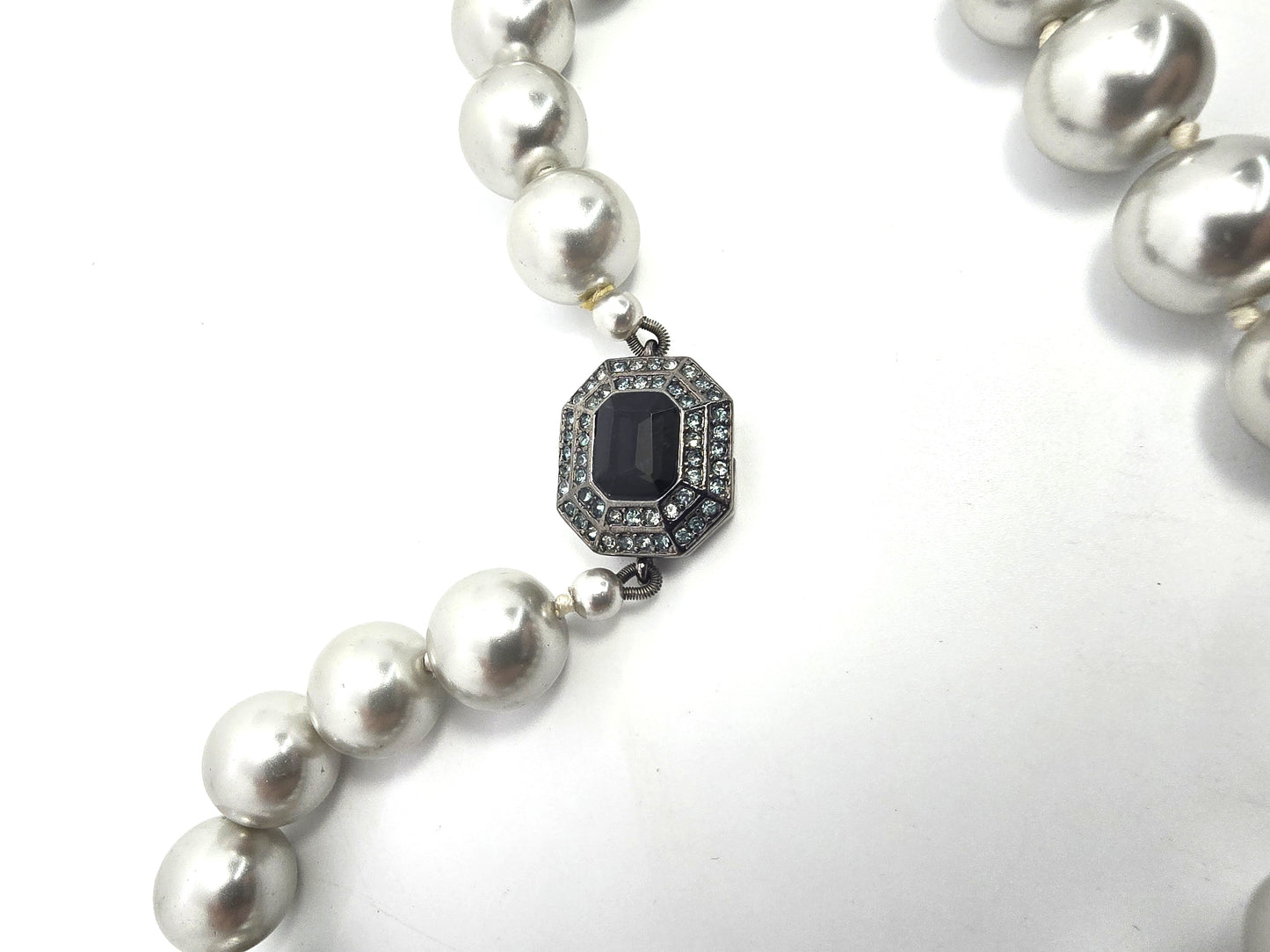 Carolee large cultured silver white large cultured pearl rhinestone necklace