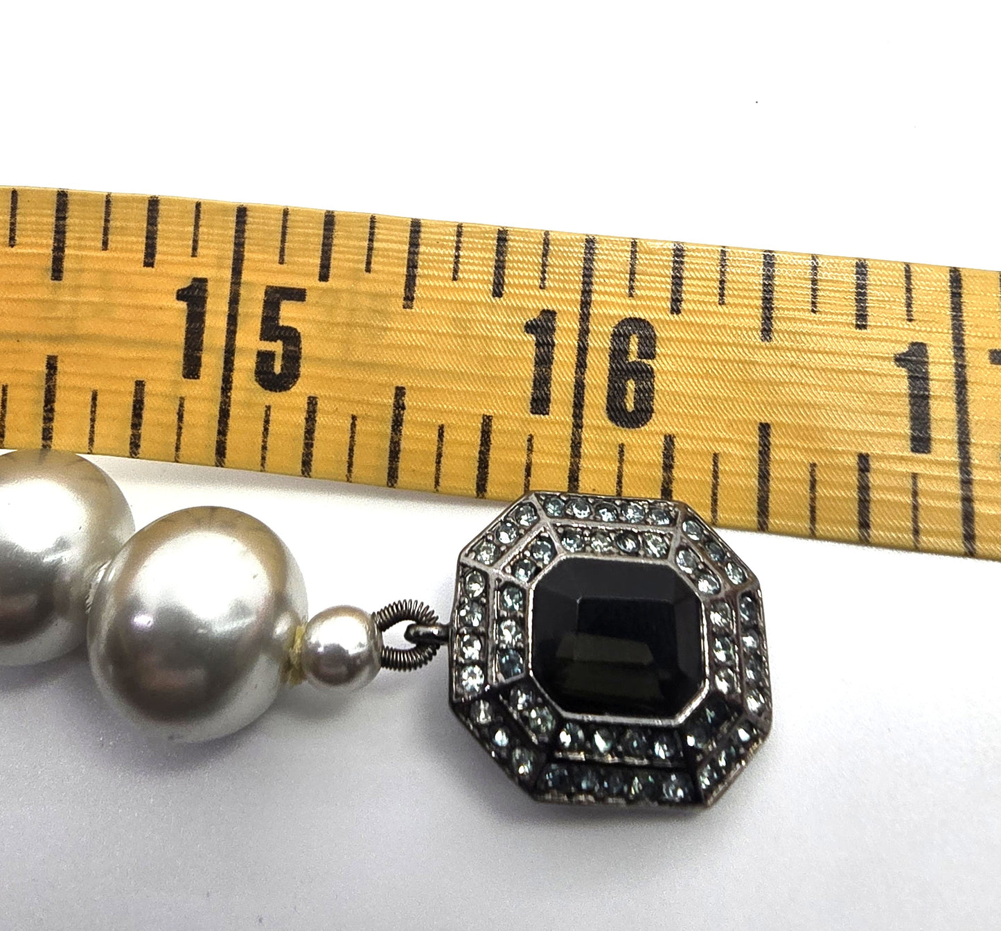 Carolee large cultured silver white large cultured pearl rhinestone necklace