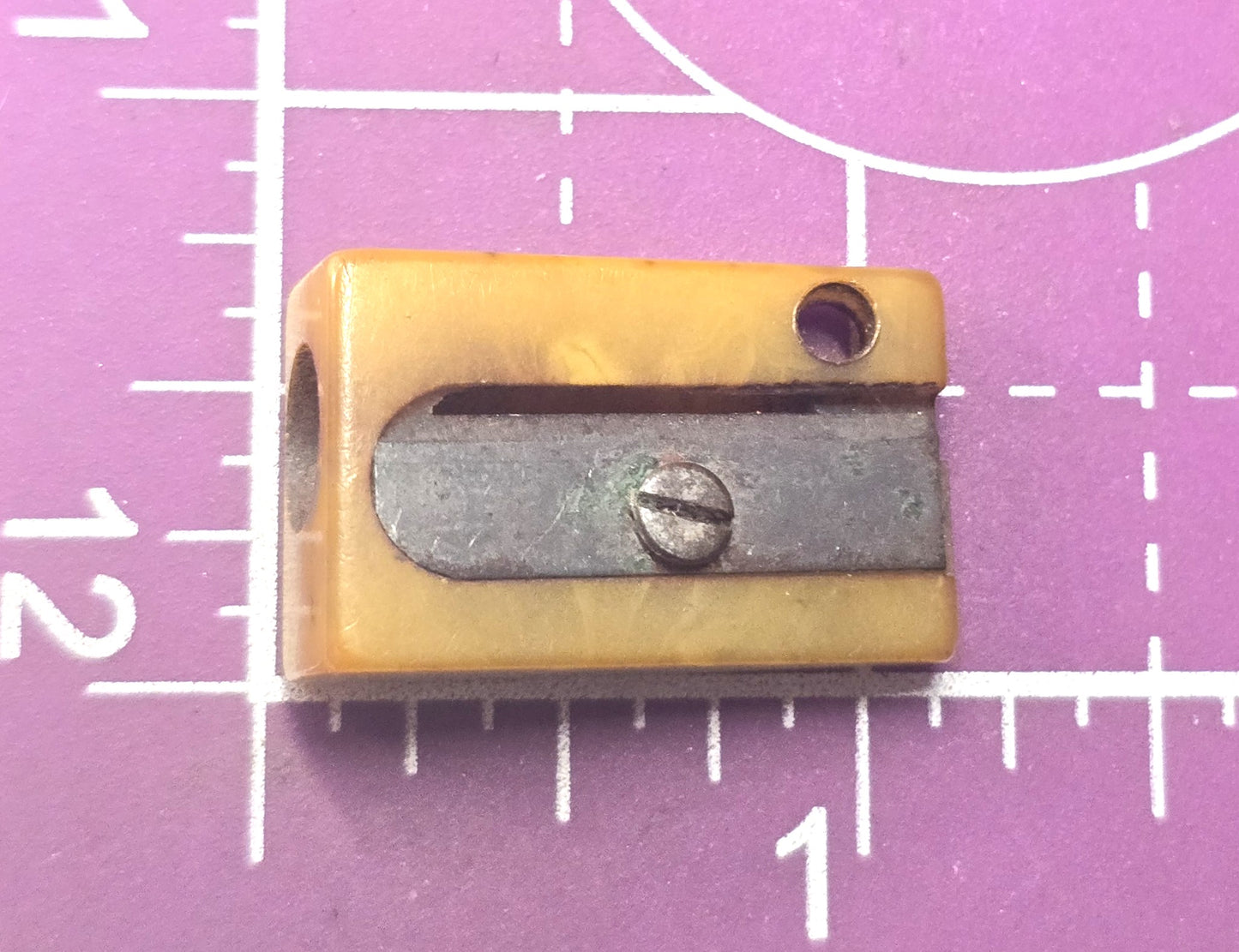 Art Deco Marbled Butterscotch Bakelite vintage pencil sharpener keychain