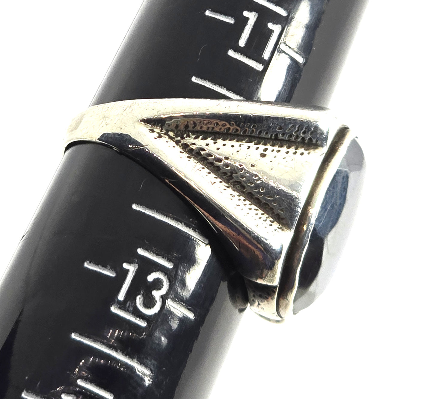 JP Pacific Jewelry Company Hematite vintage Navajo NA sterling silver ring size 12