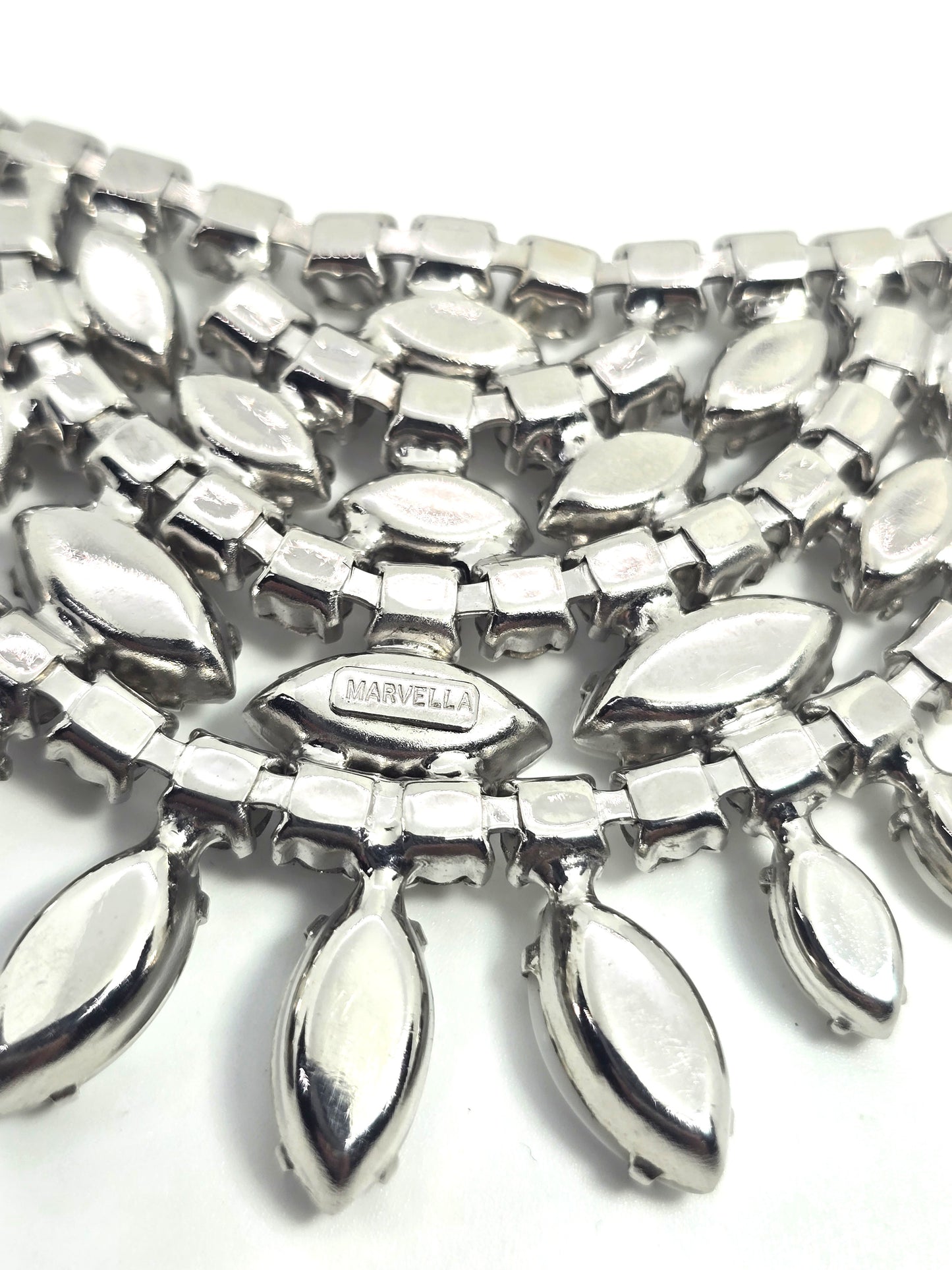Marvella Milk glass white and clear large vintage rhinestone collar necklace
