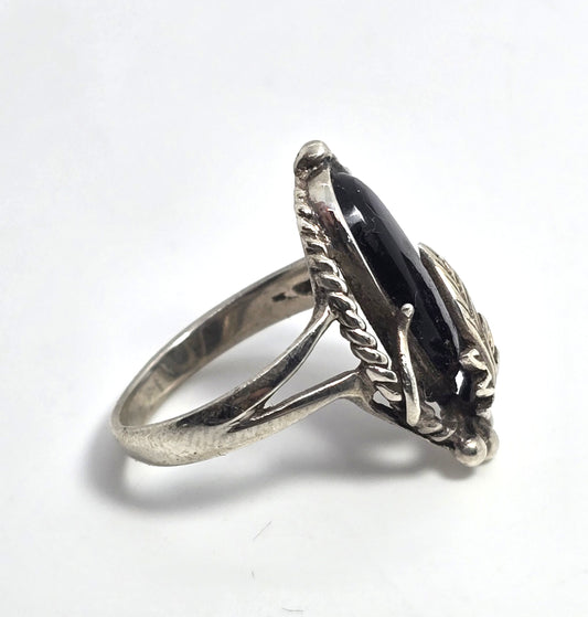 Shube Dakota West black onyx sterling silver vintage Southwestern ring size 7