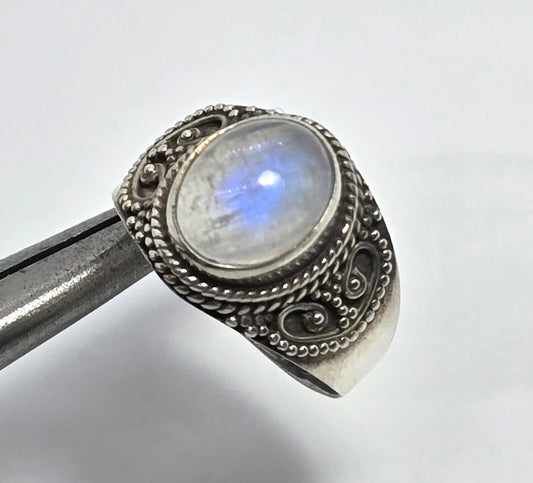 Flashy Blue Moonstone tribal Bali Balinese vintage sterling silver ring size 9