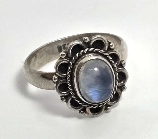 Flashy Blue Moonstone tribal Bali Balinese vintage sterling silver ring size 8.5