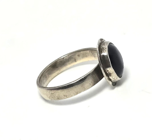 Black Cat's eye tourmaline gemstone vintage sterling silver ring size 7