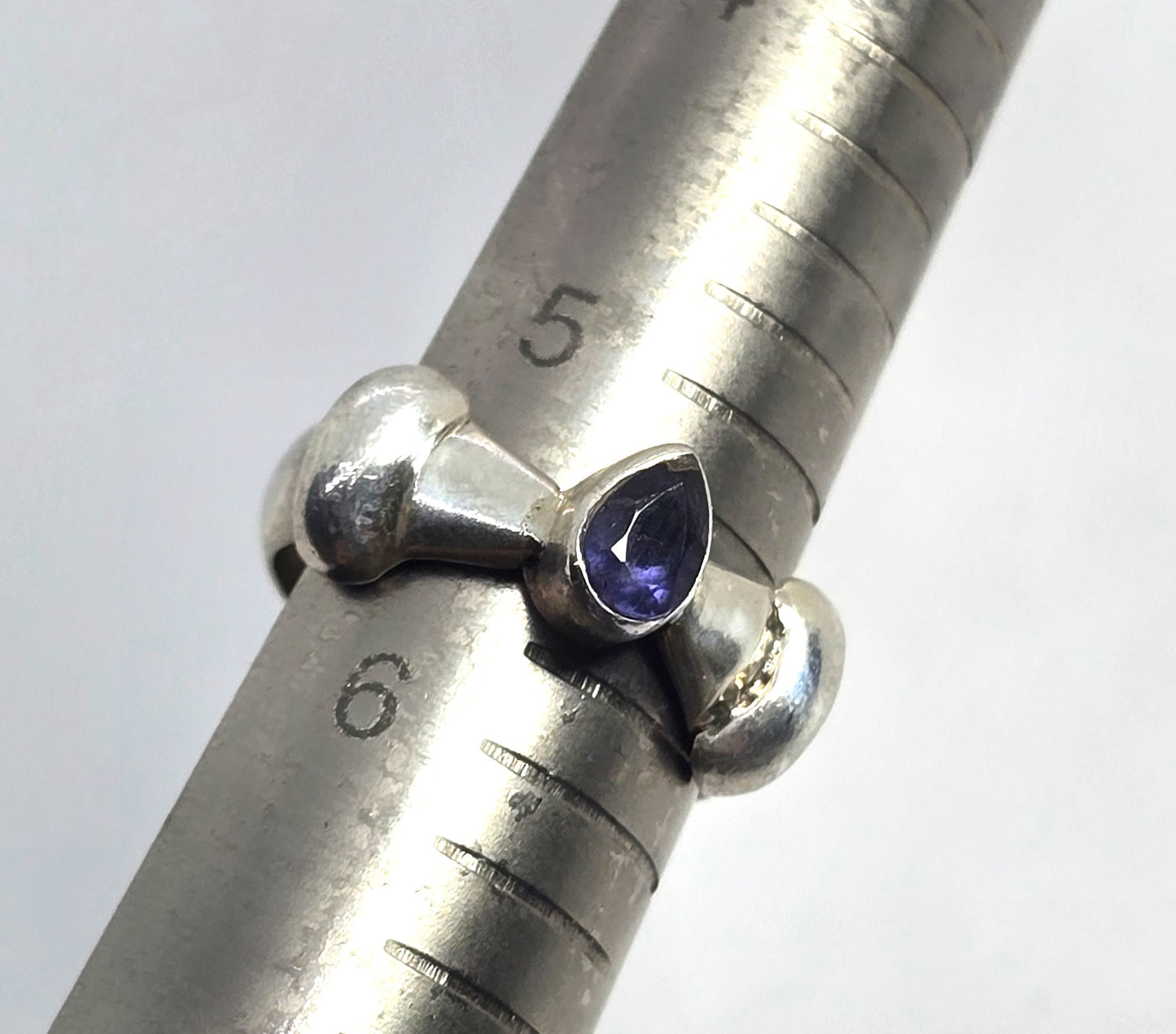 Iolite pear channel bezel set retro vintage sterling silver ring band size 5.5