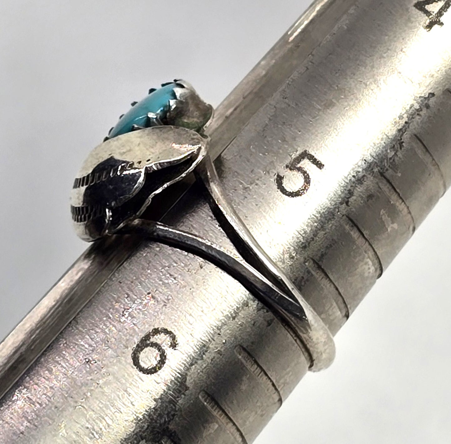 Turquoise small petite Native American vintage sterling silver ring size 5.5