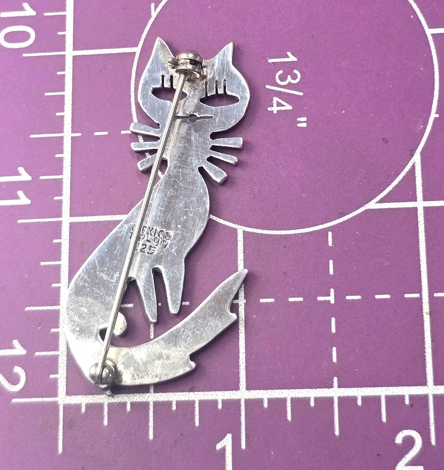 Mexico Taxco Sassy Kitty Cat open work vintage sterling silver feline brooch