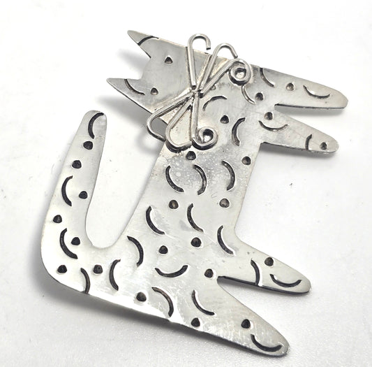 Maldo Mexico Spotted Sassy Kitty Cat vintage sterling silver feline brooch